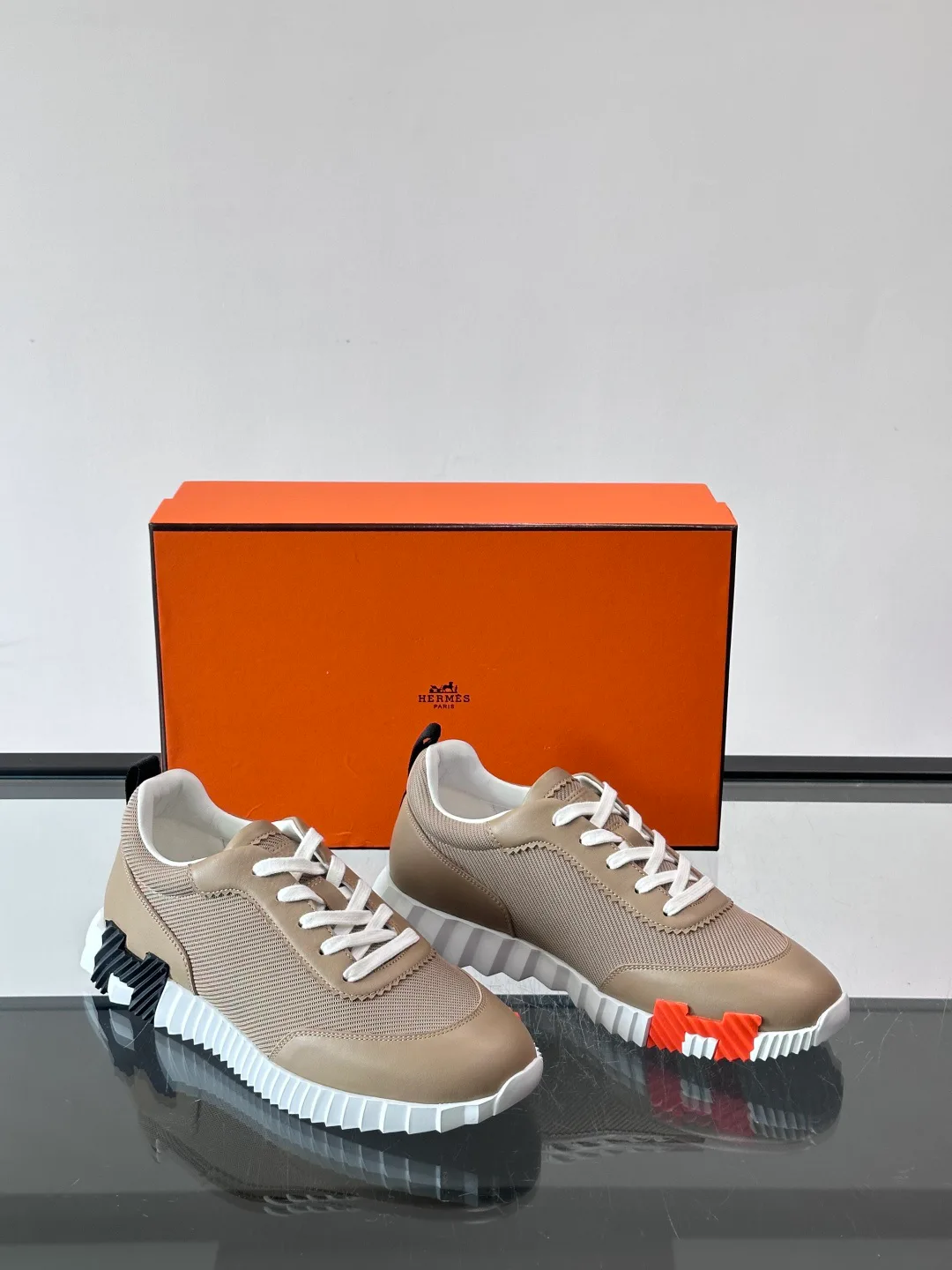 Кроссовки Женские Hermes 13170275