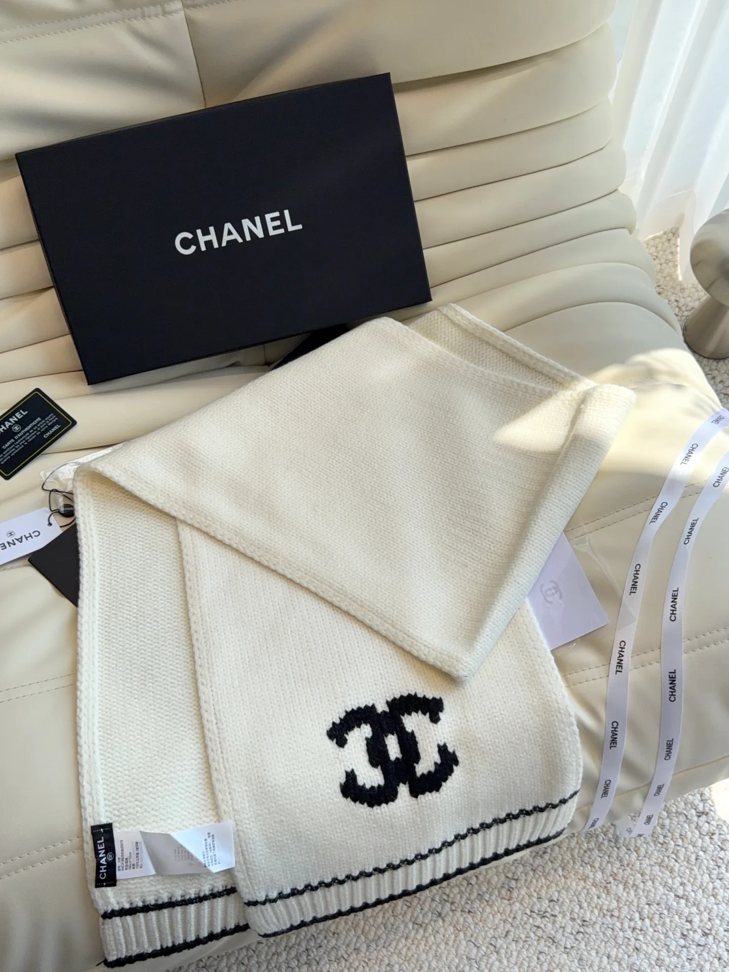Шарфы Chanel 18401224