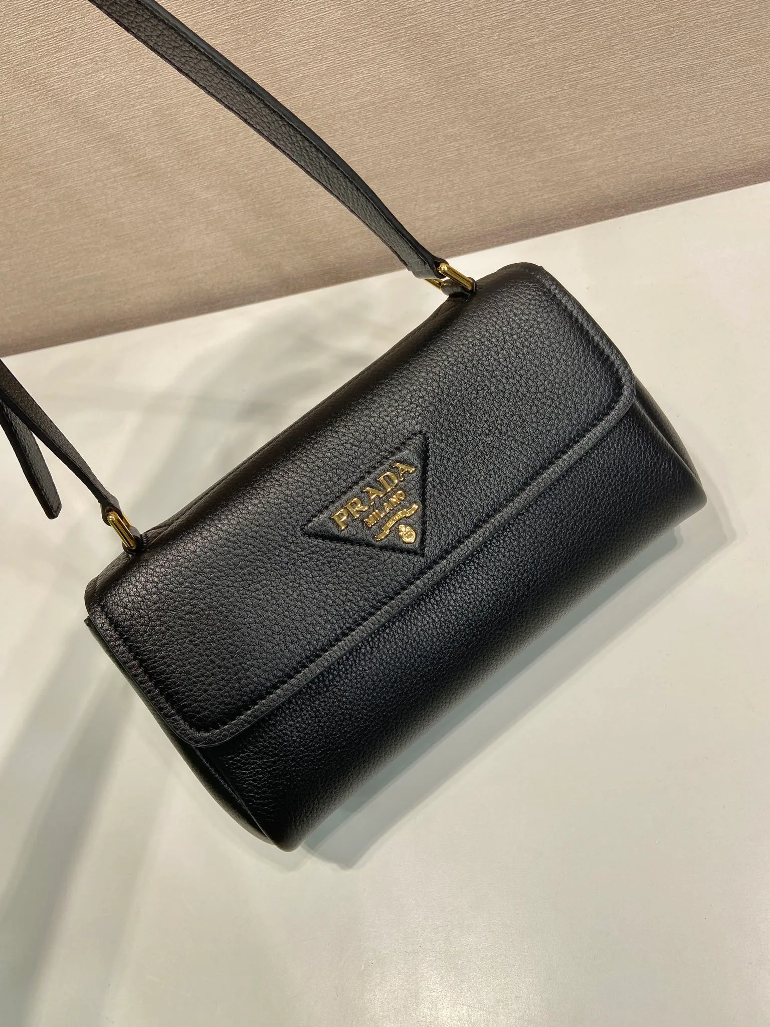 Сумки На Ремне Женские Prada 11449124