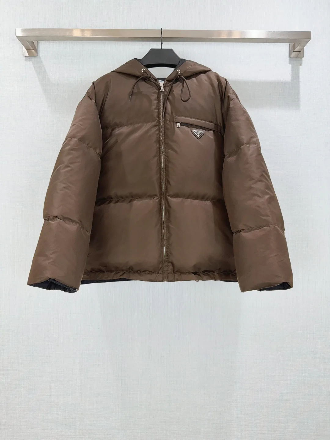 Куртки И Пуховики Женские Prada 18898479