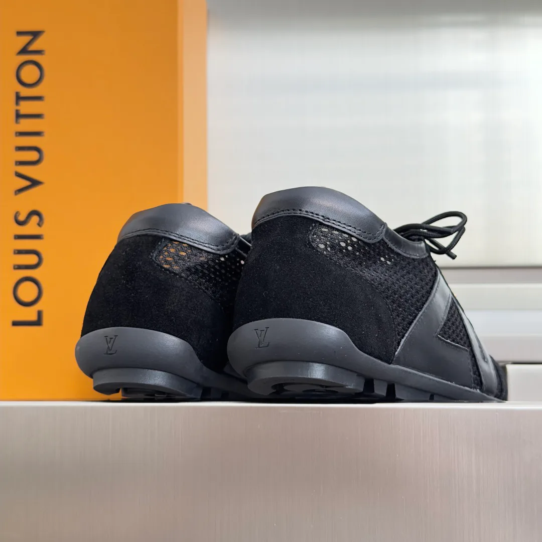 Кроссовки Женские Louis Vuitton 17950616