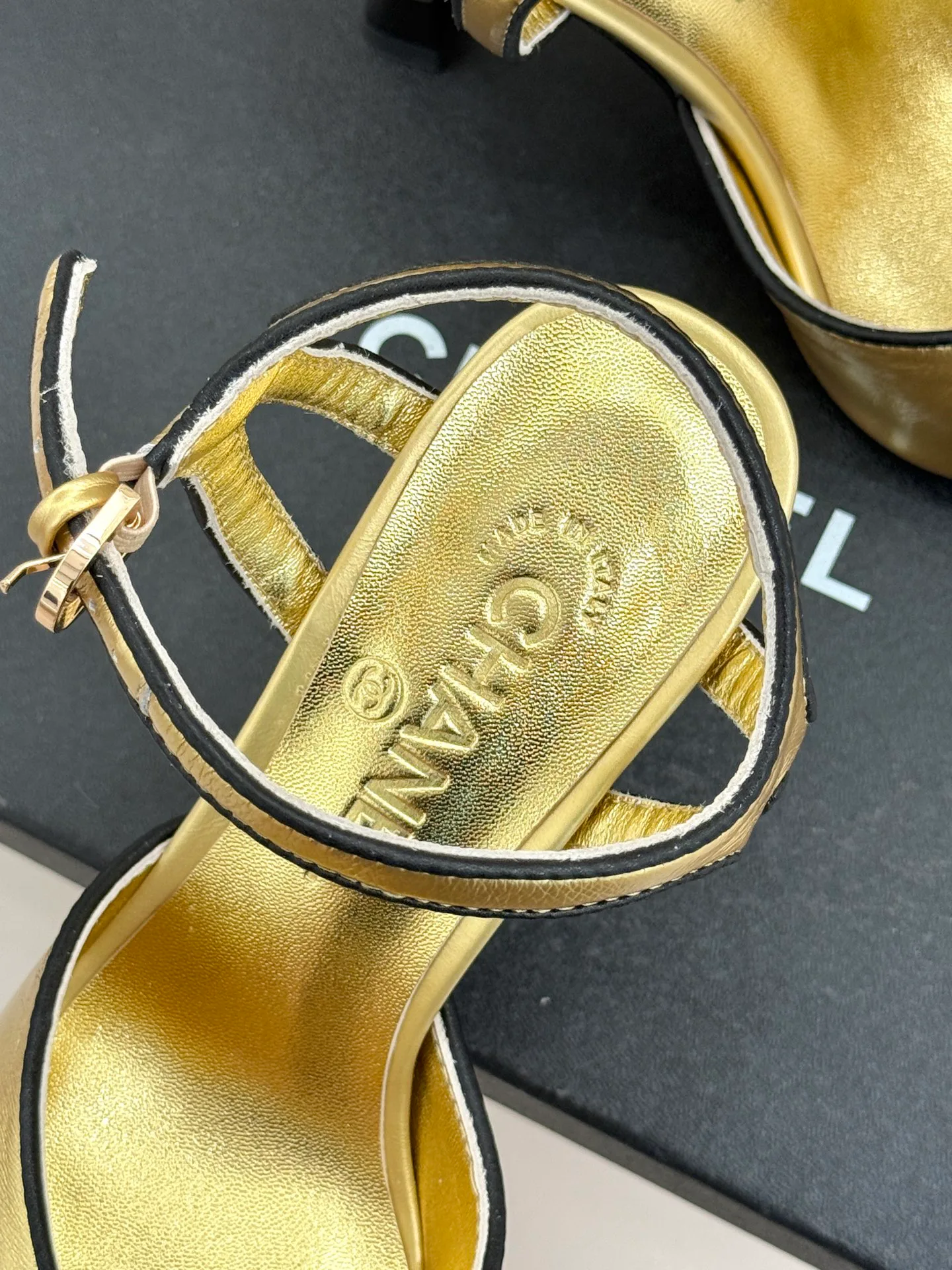 Босоножки Женские Chanel 11642190