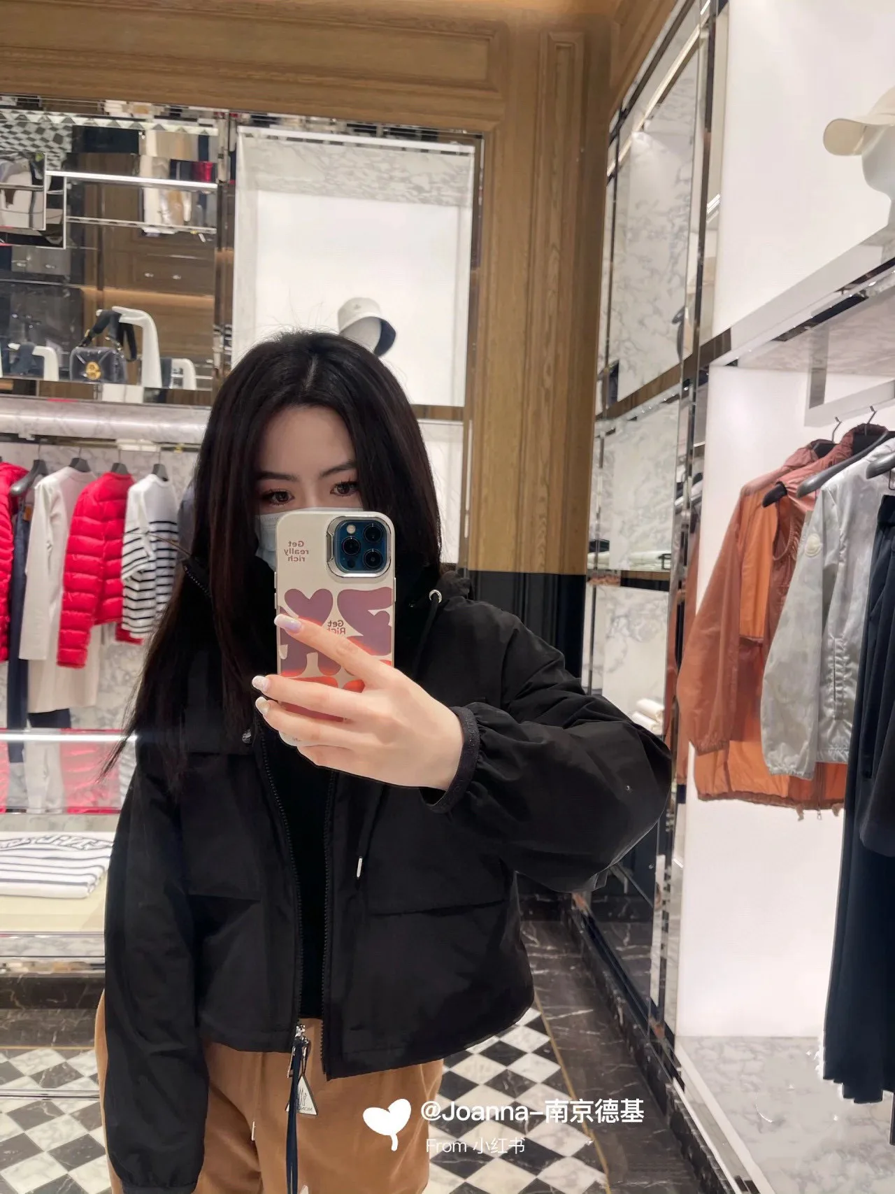 Куртки И Пуховики Женские Moncler 18401518