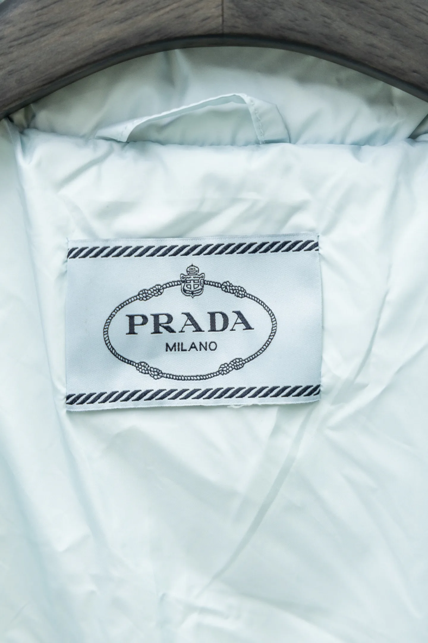 Куртки И Пуховики Женские Prada 19204222