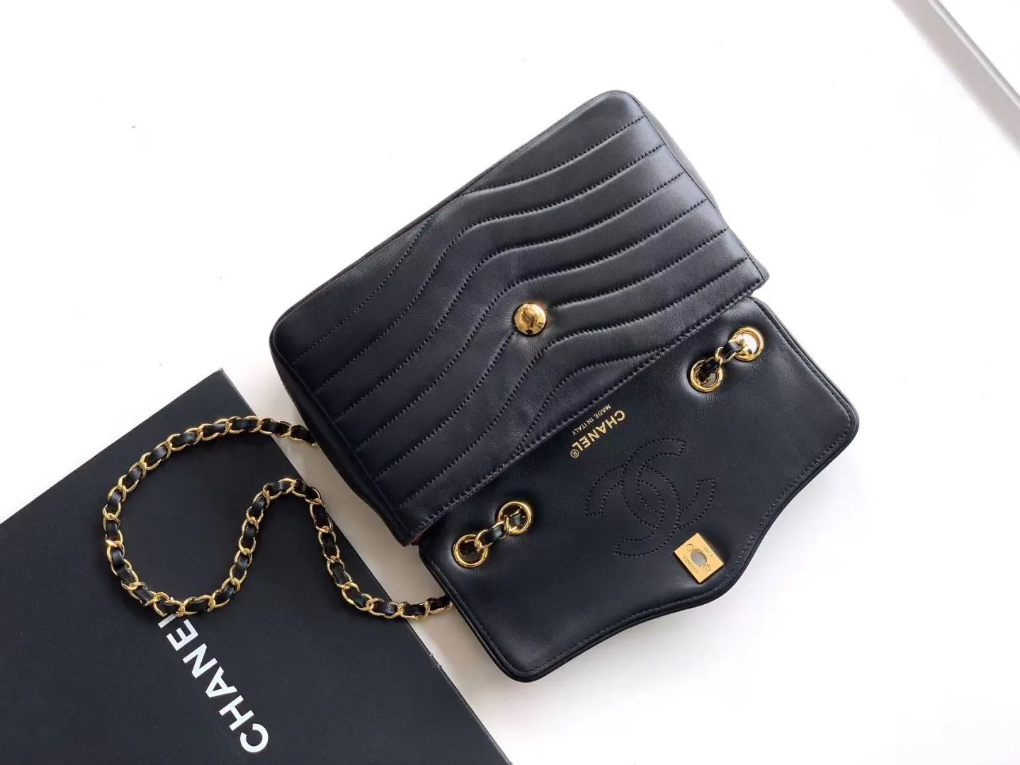 Классические Сумки Женские Chanel 18058120