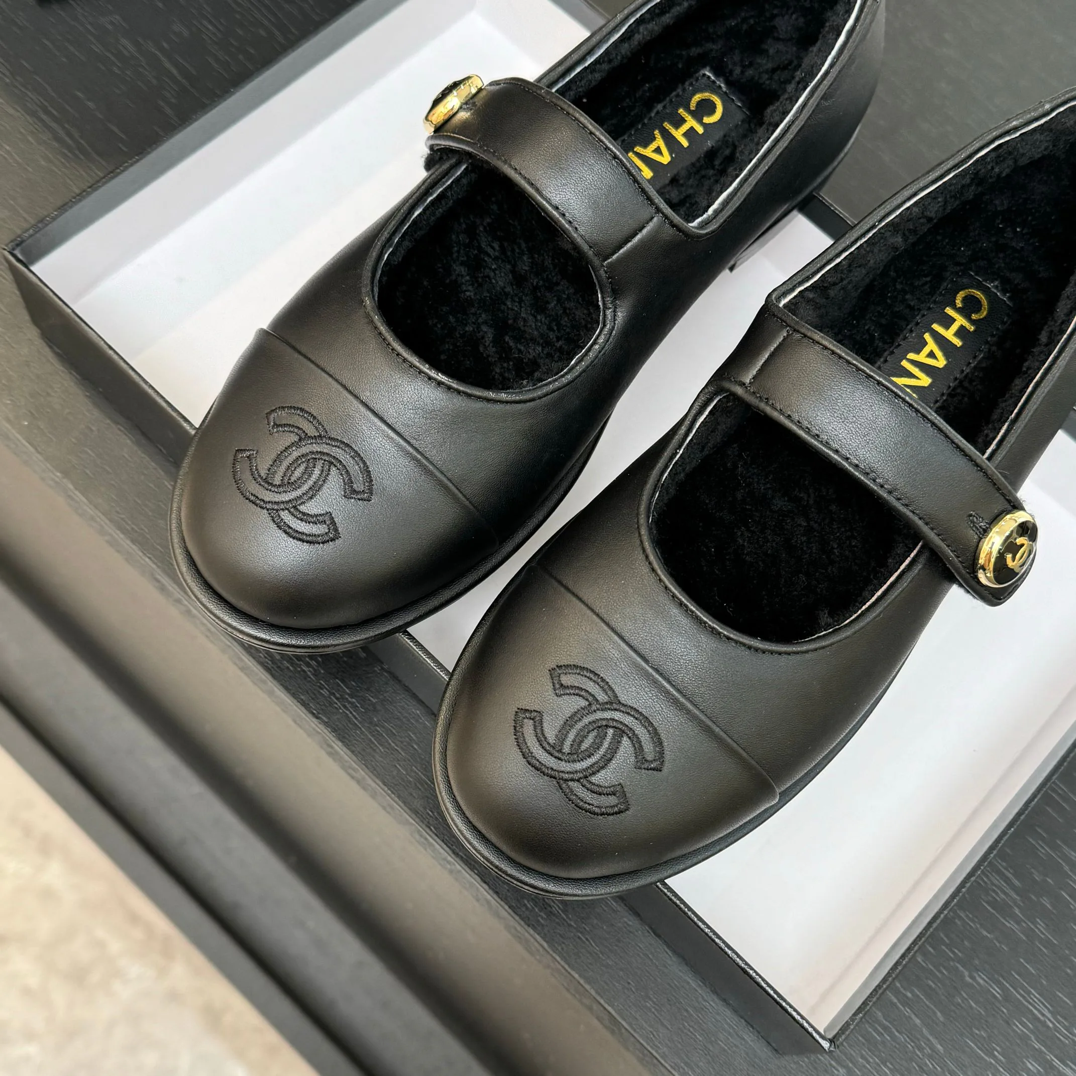 Туфли Женские Chanel 18216493