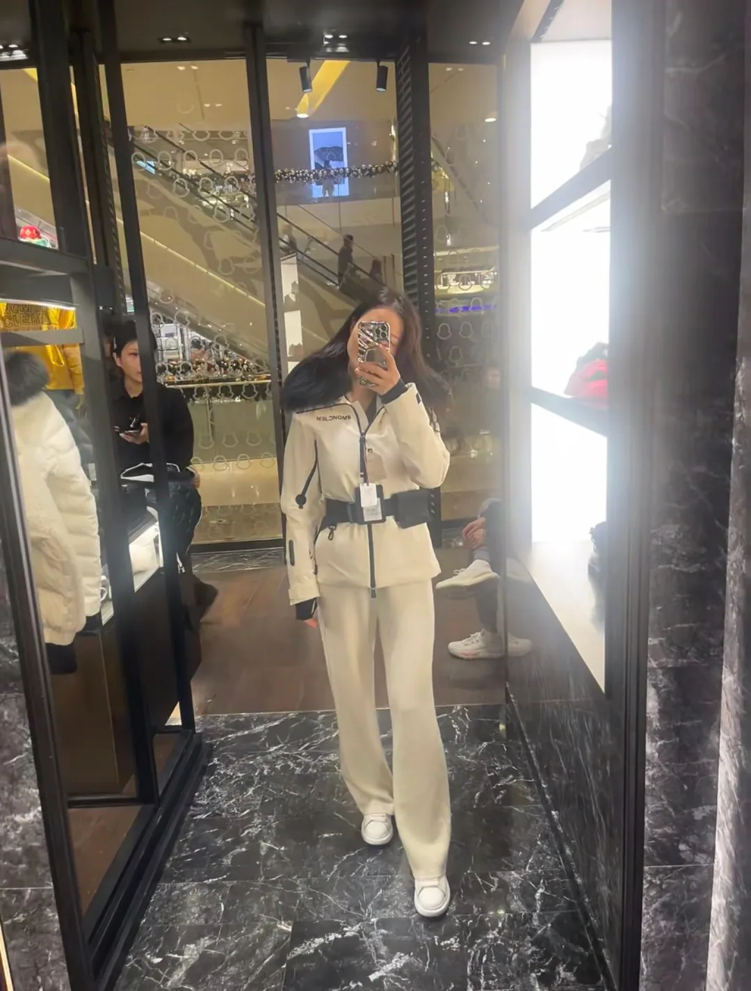 Куртки И Пуховики Женские Moncler 18133609