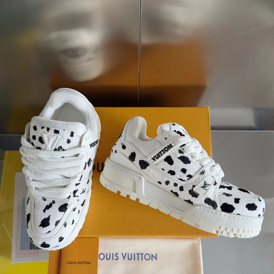 Кроссовки Женские Louis Vuitton 8920