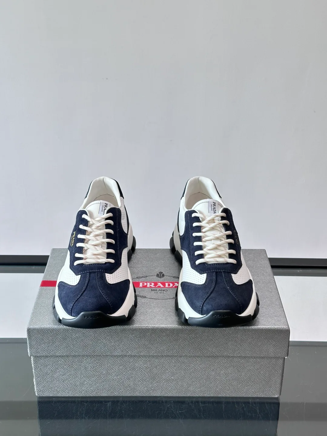 Кроссовки Мужские Prada 17349536