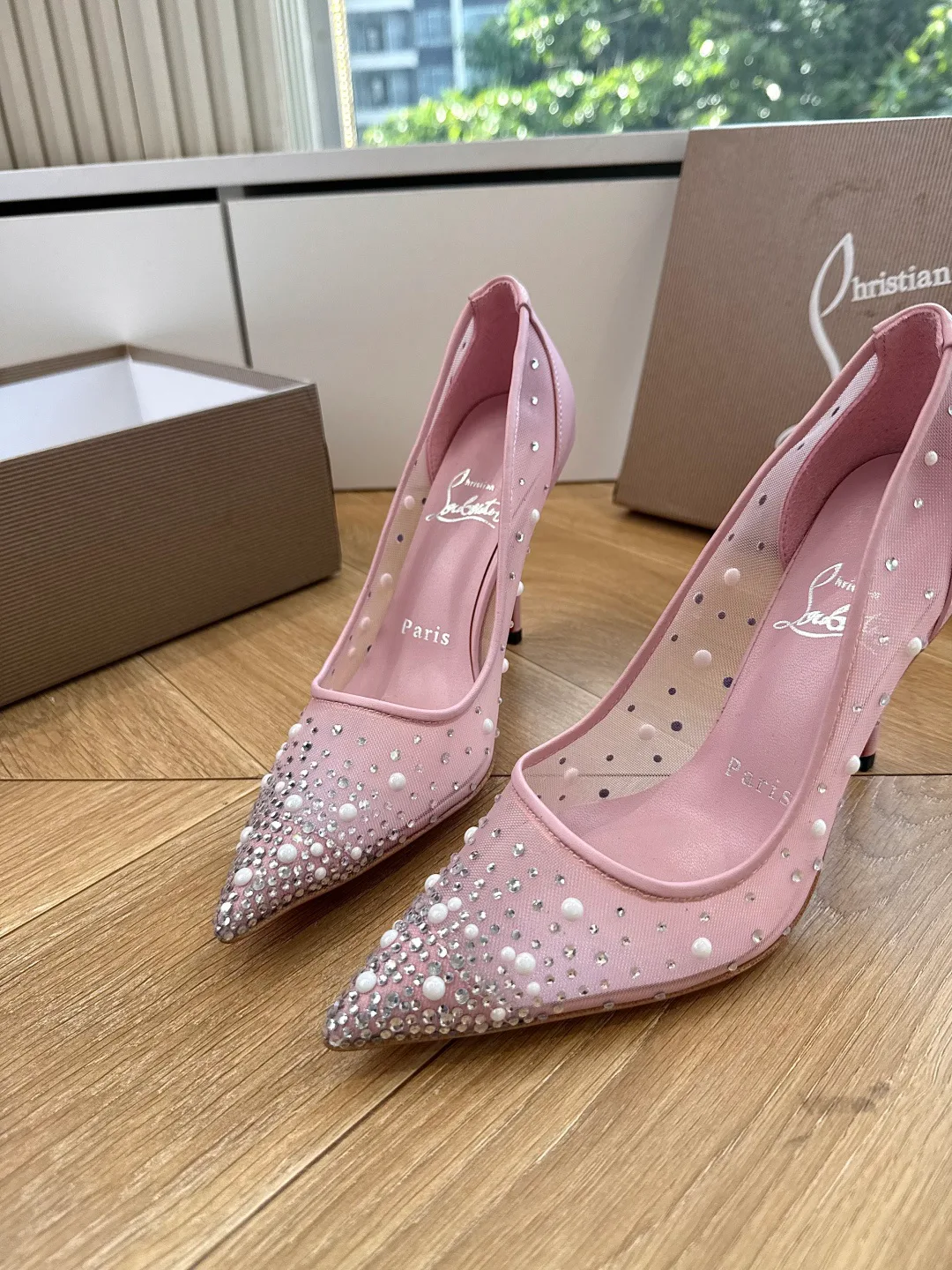 Туфли Женские Christian Louboutin 17480779