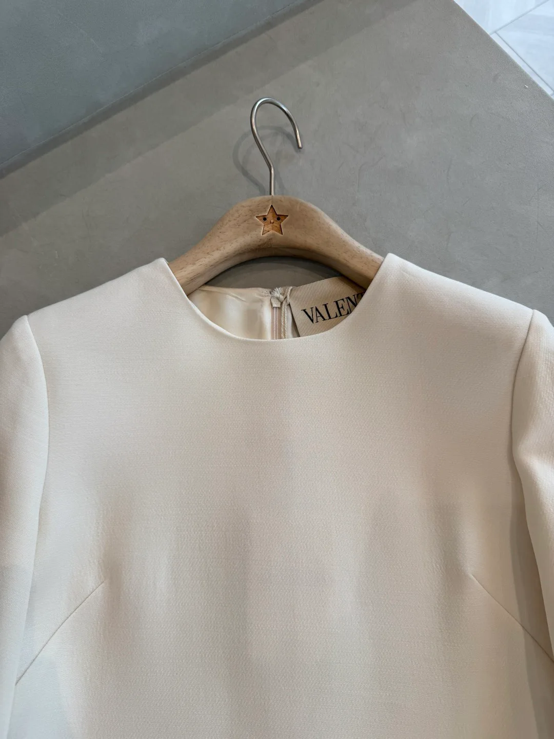 Платья Женские Valentino 12938749