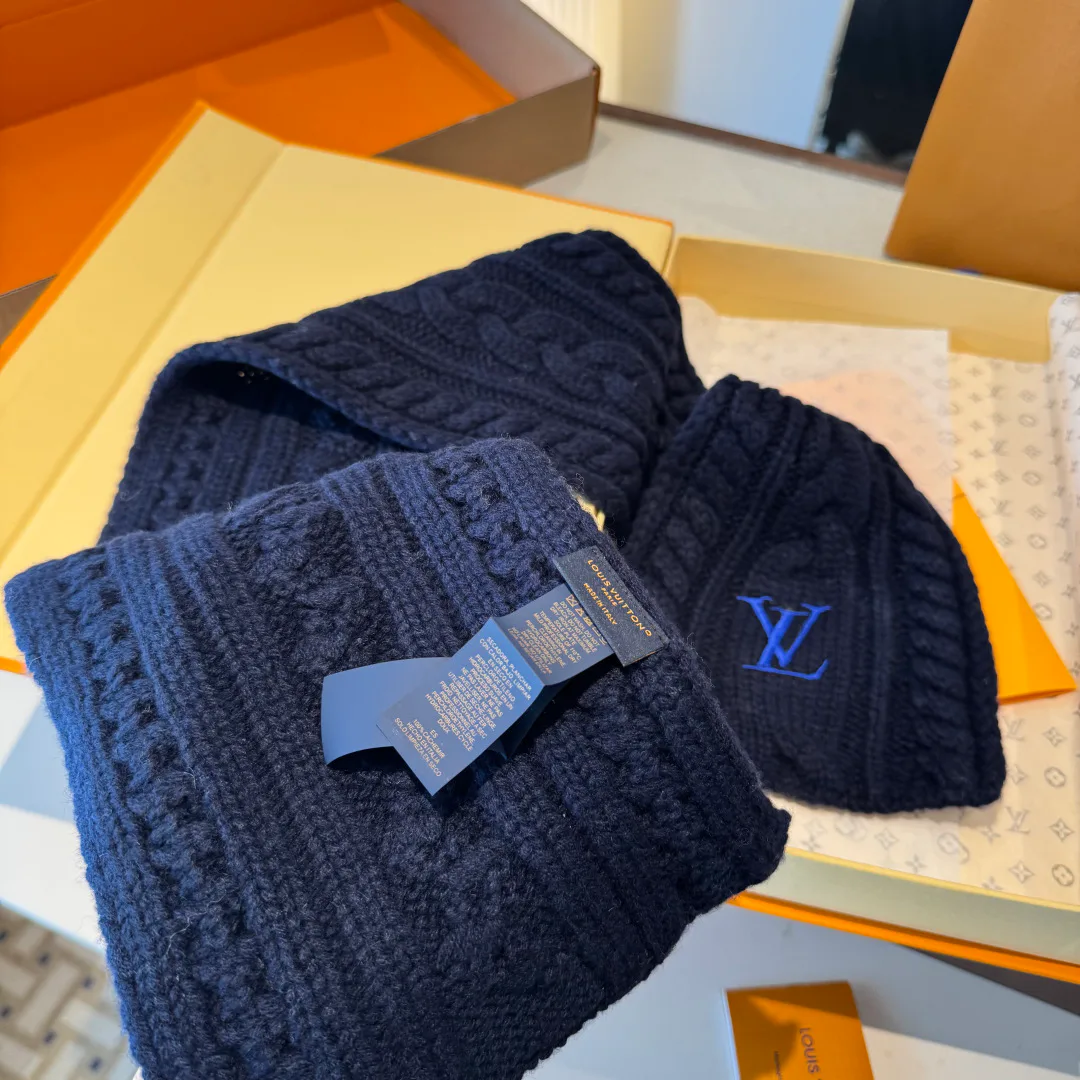 Шарфы Louis Vuitton 18377564
