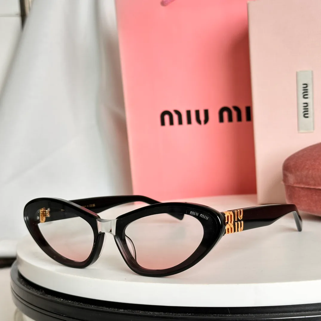 Очки Miu Miu 231856