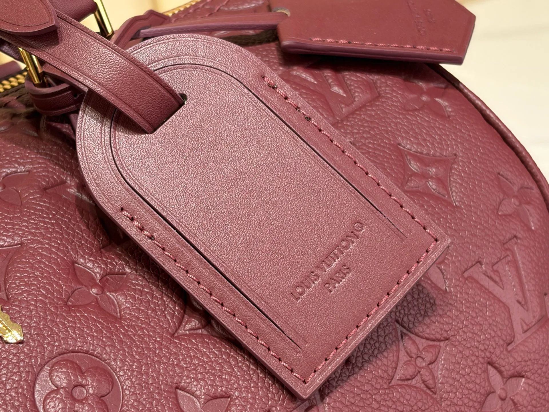 Классические Сумки Женские Louis Vuitton 18240296