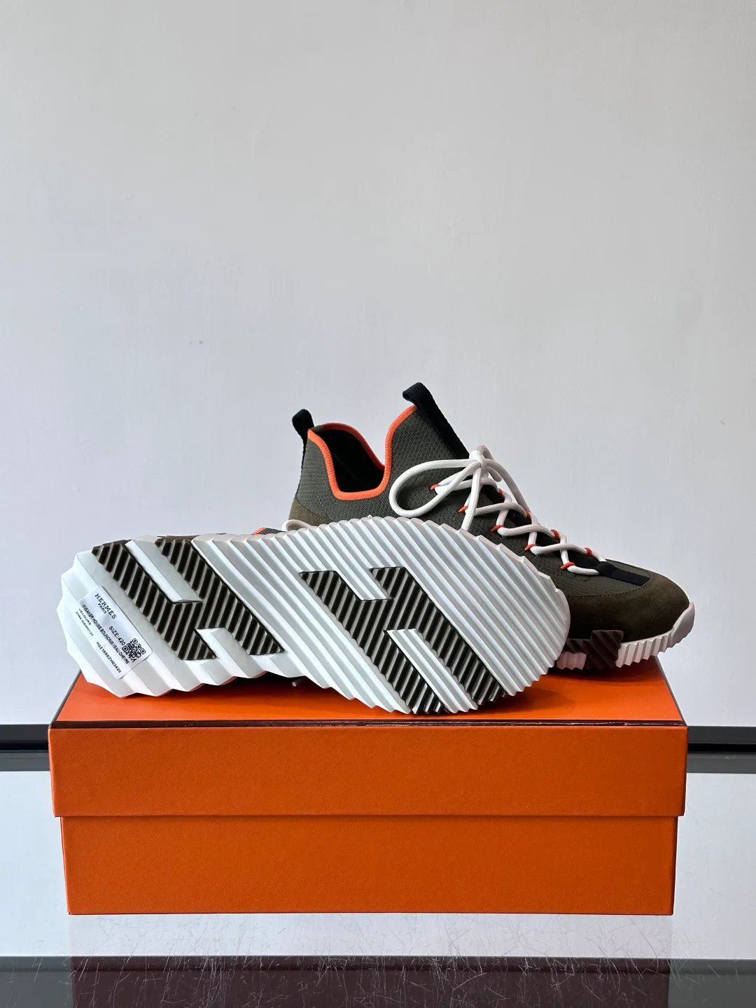 Кроссовки Мужские Hermes 1729391