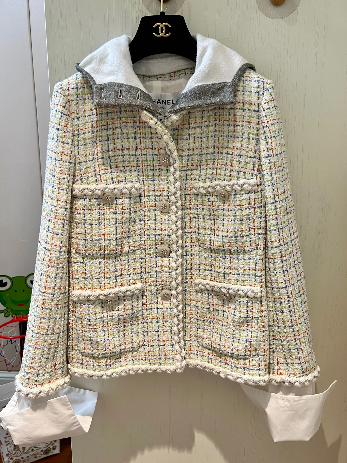 Куртки И Пуховики Женские Chanel 21766