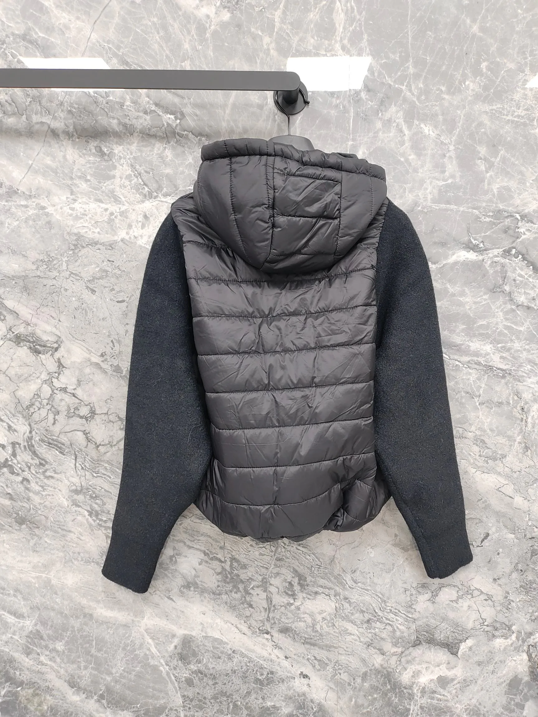 Куртки И Пуховики Женские Moncler 18743551