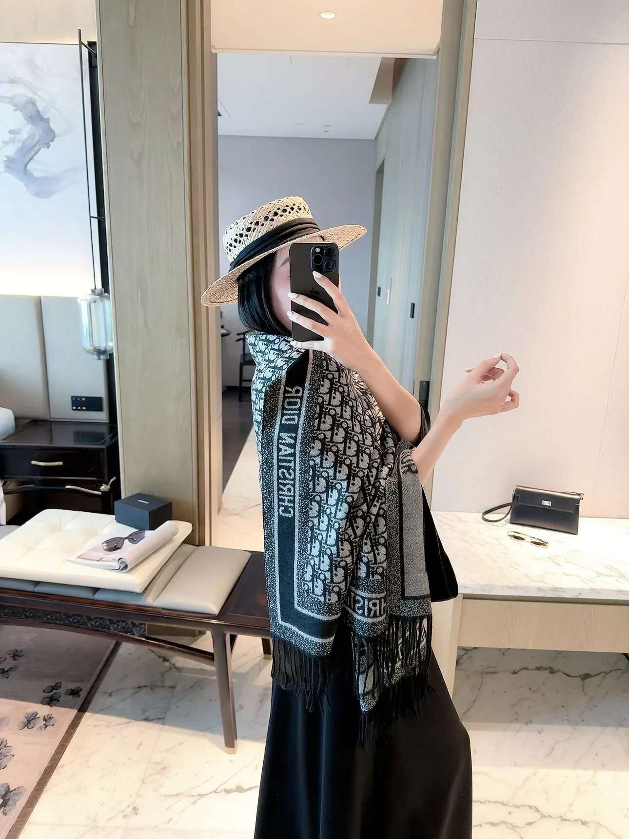 Шарфы Christian Dior 18322528