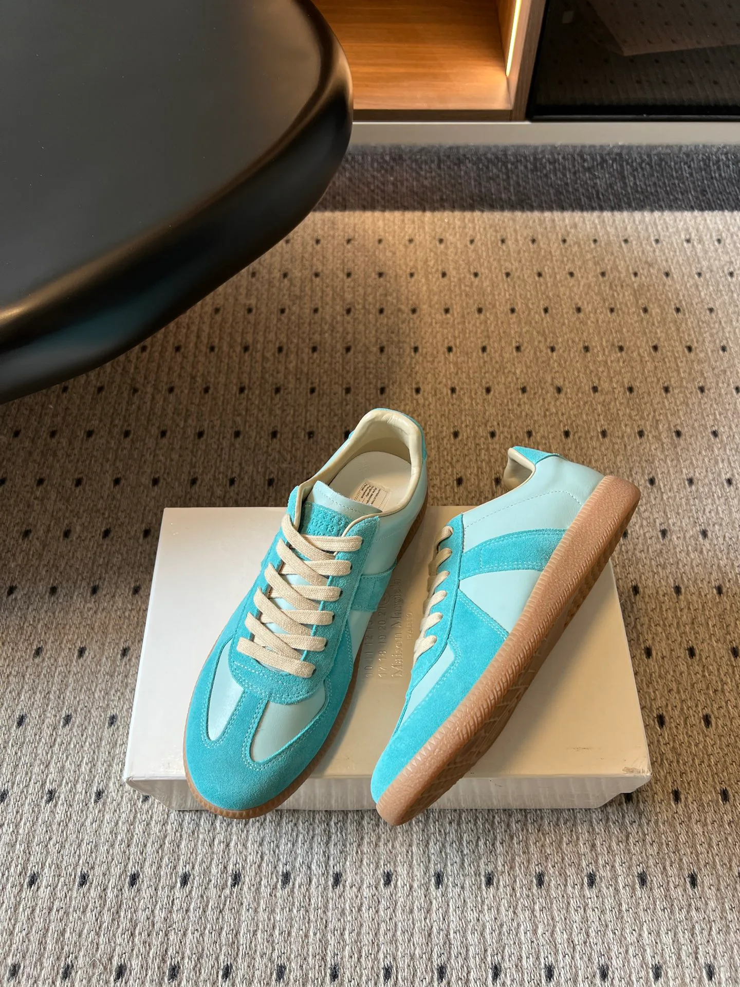 Кроссовки Женские Maison Margiela 17568918