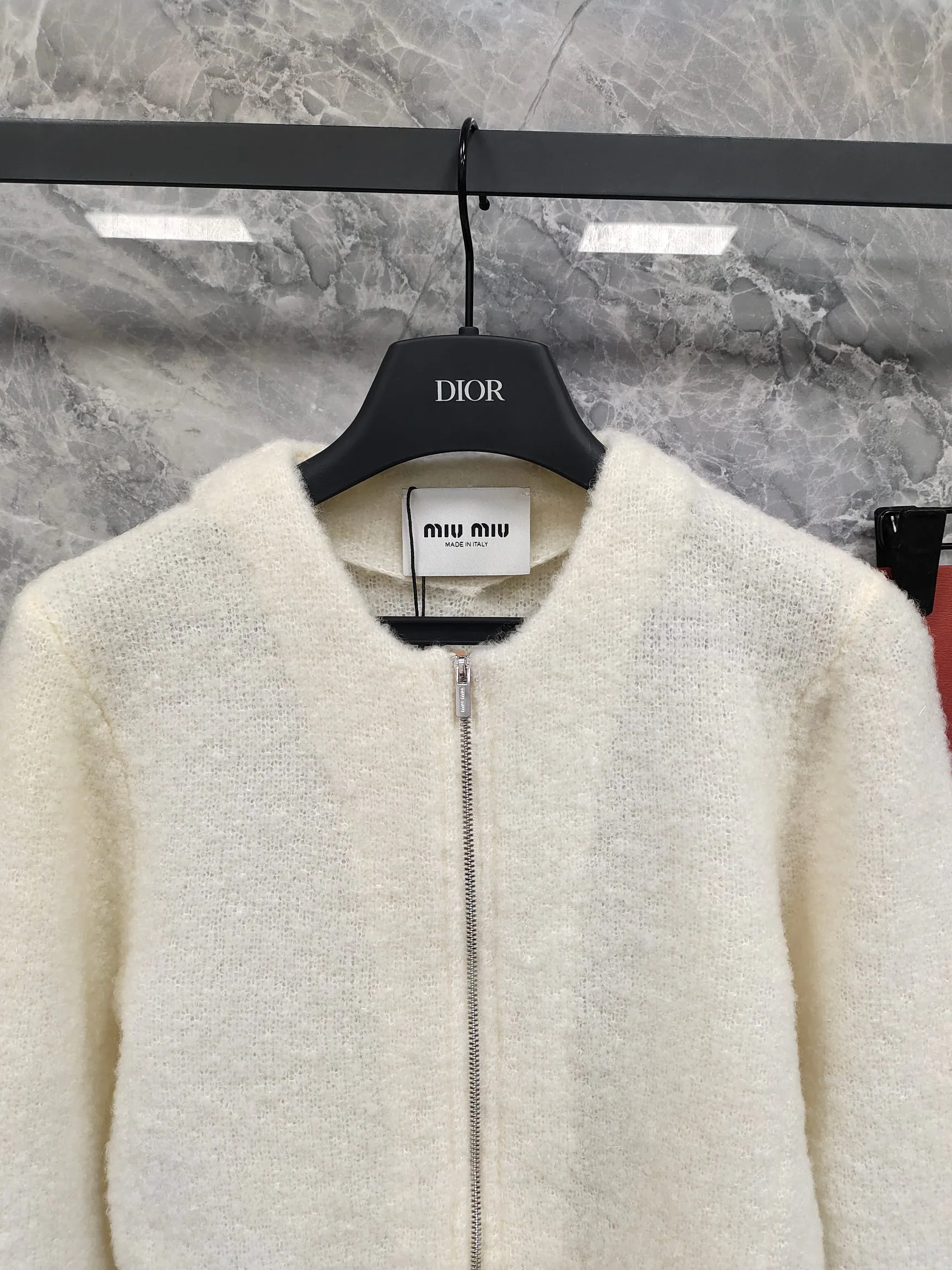 Куртки И Пуховики Женские Miu Miu 18158528