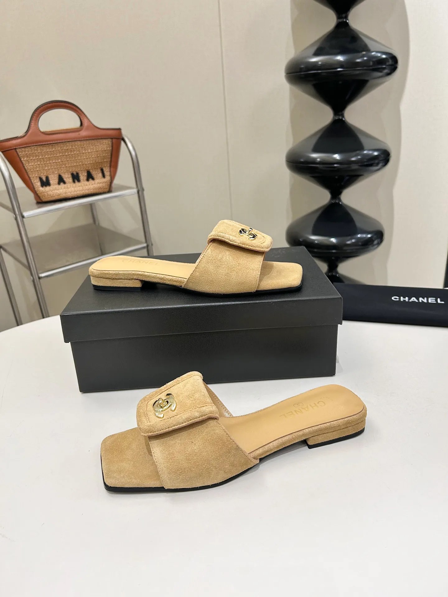 Шлепанцы Женские Chanel 13077796