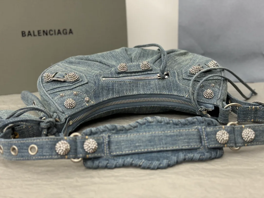 Классические Сумки Женские Balenciaga 11009522