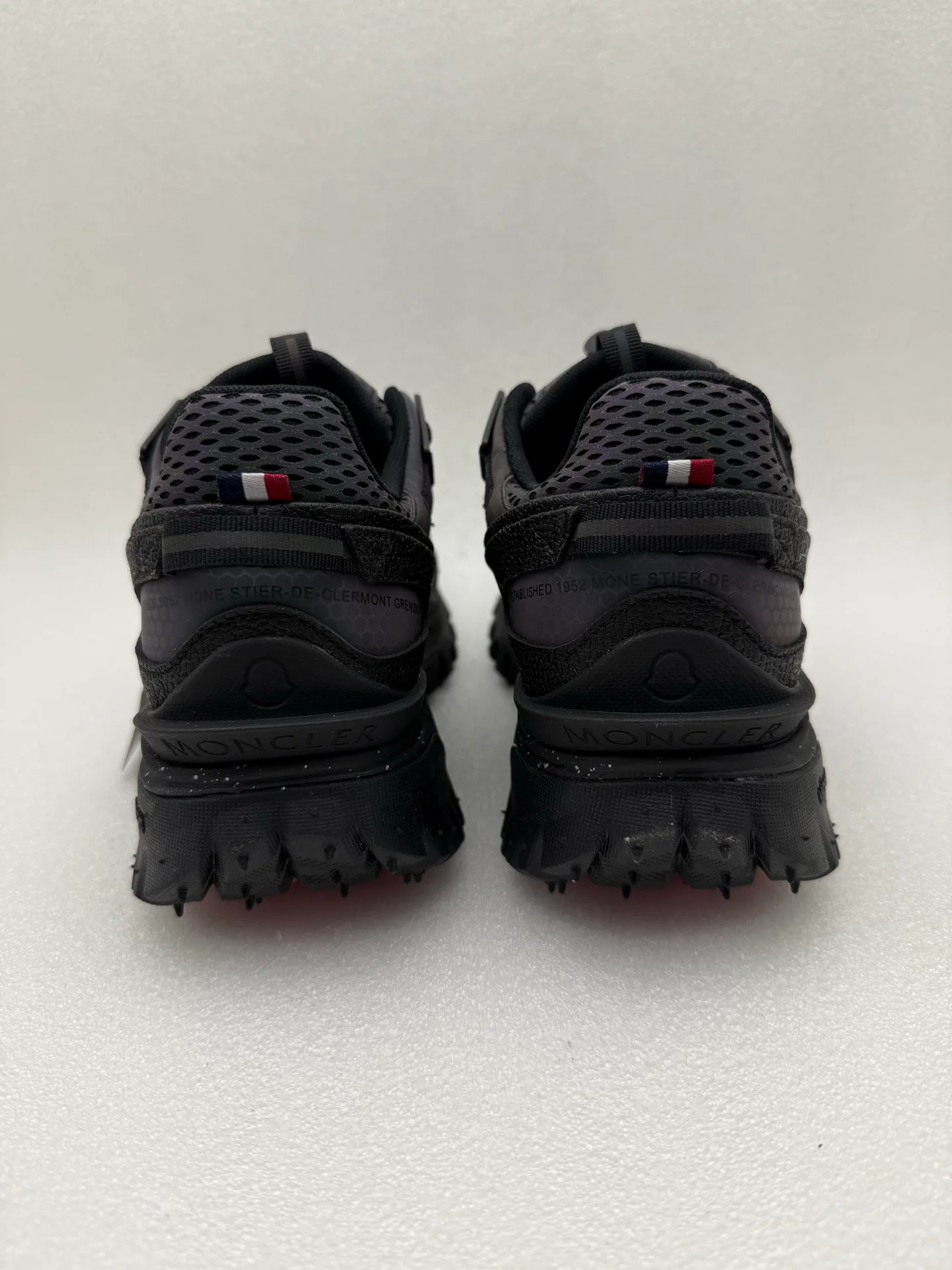 Кроссовки Женские Moncler 10404670