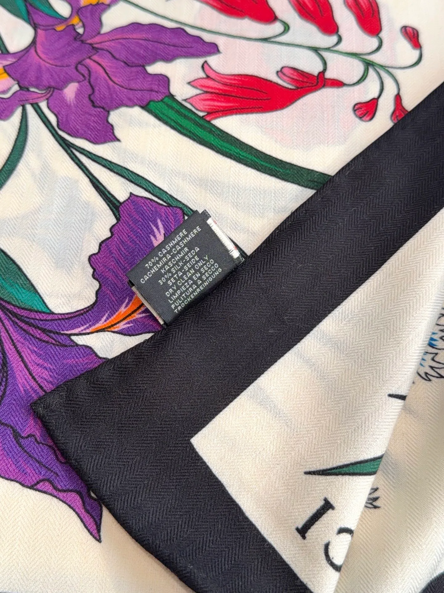 Платки Gucci 18322302