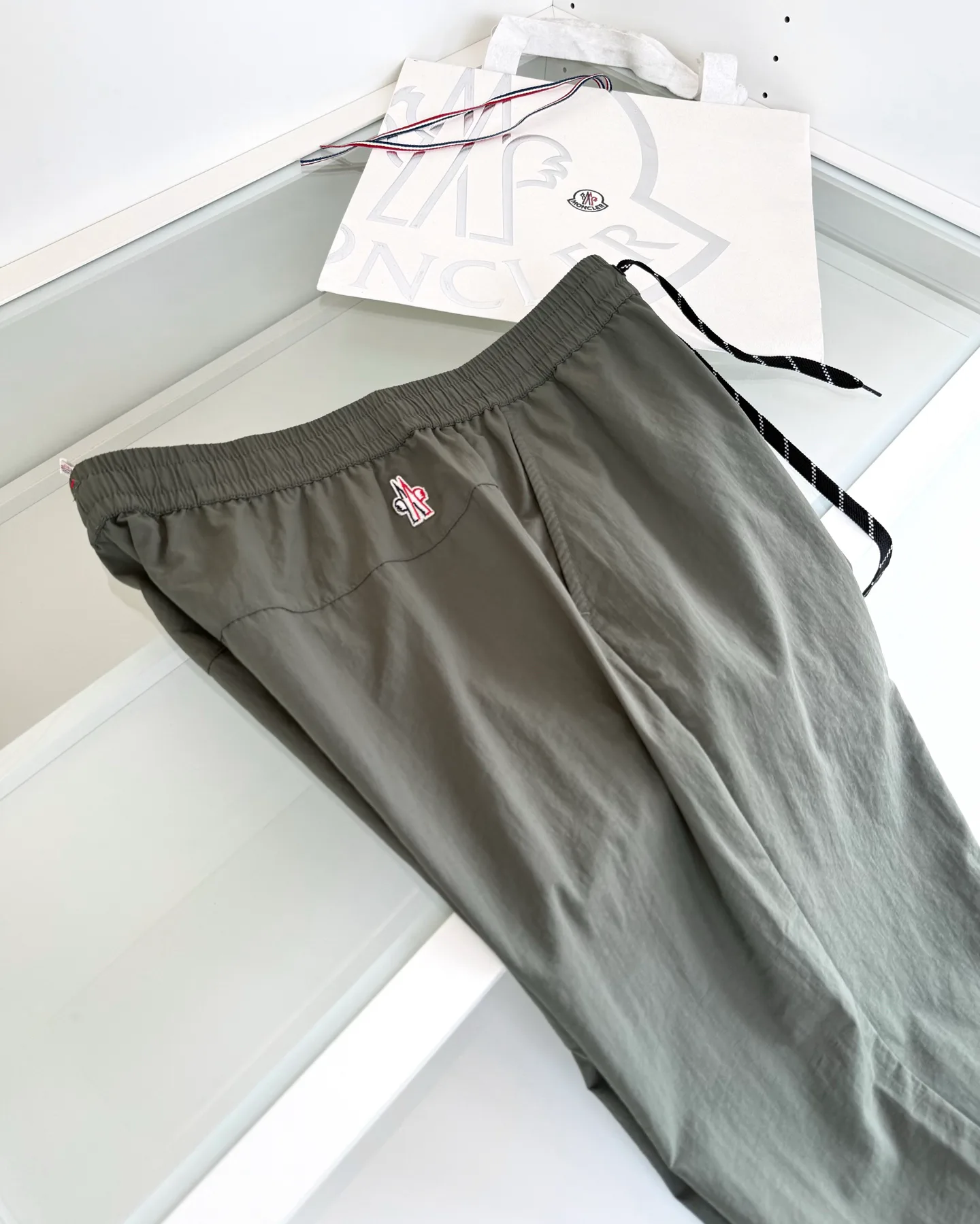 Брюки Мужские Moncler 13245916