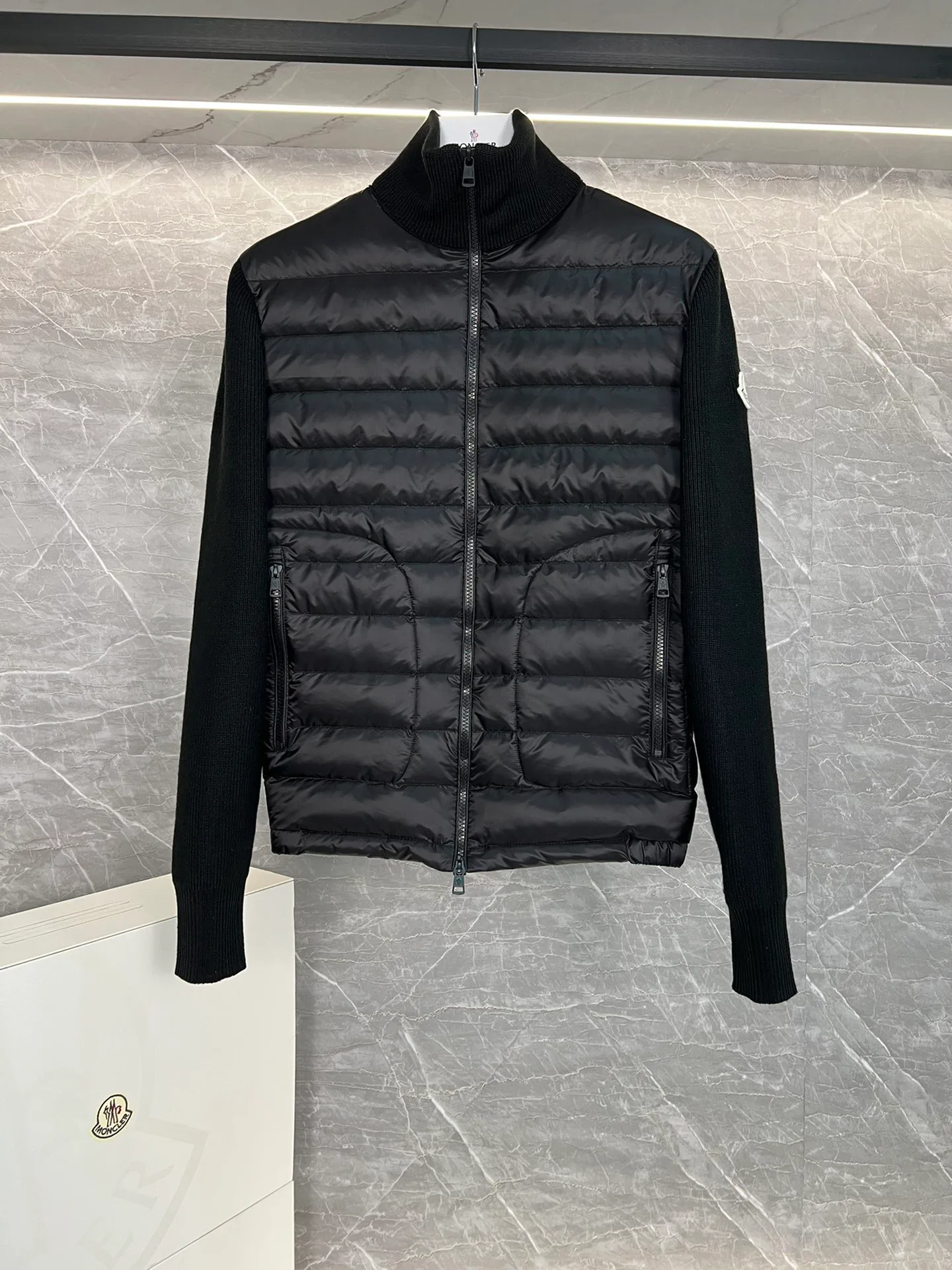 Куртки И Пуховики Женские Moncler 18131381