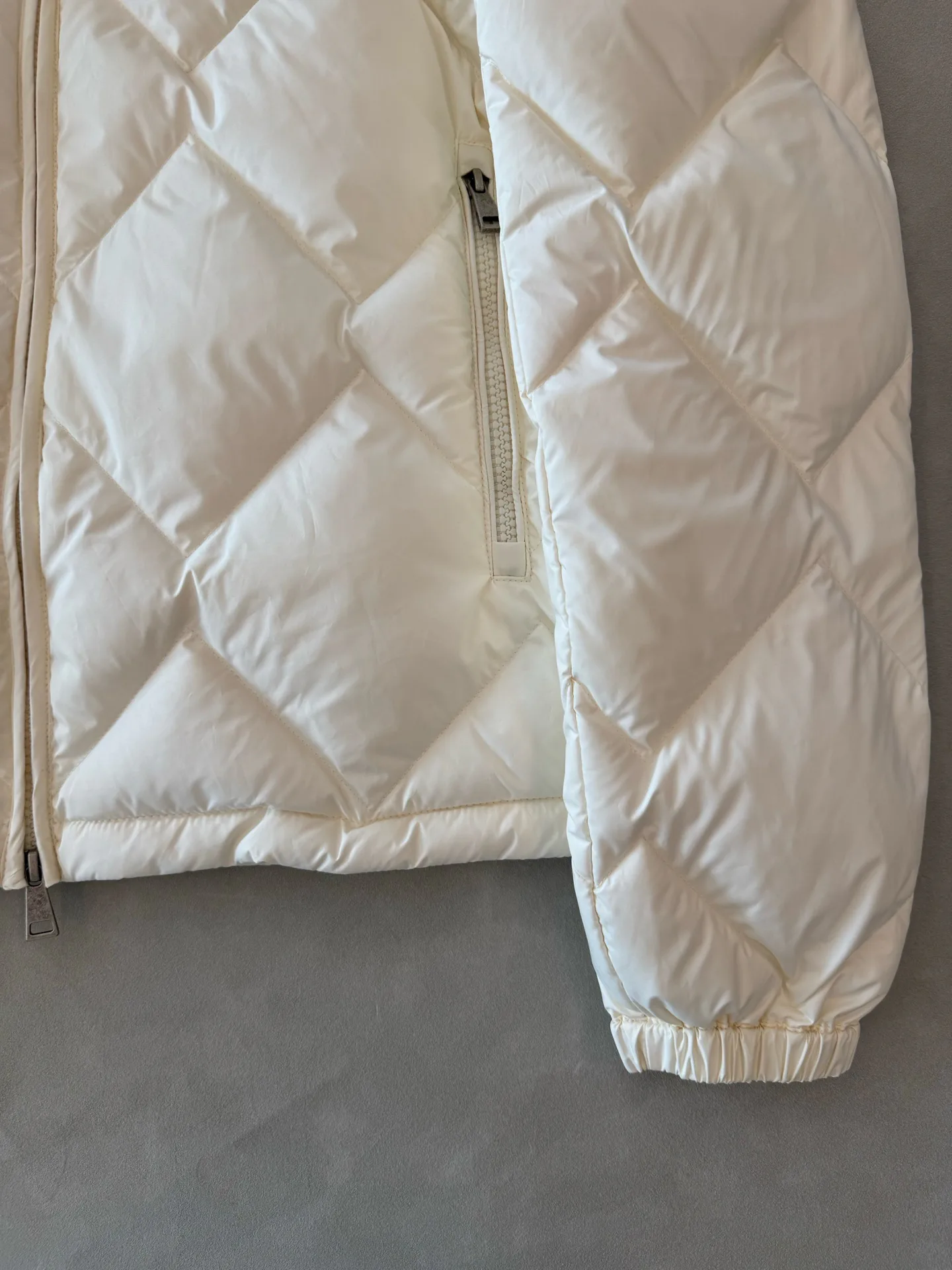 Куртки И Пуховики Женские Moncler 18869516