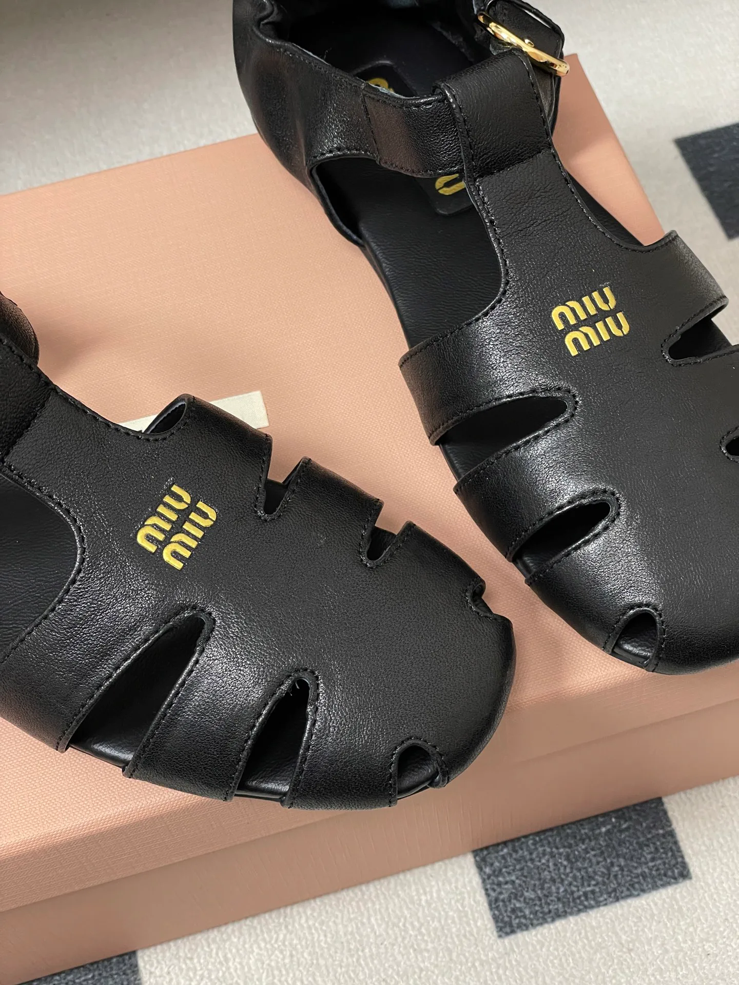 Сандалии Женские Miu Miu 4934136