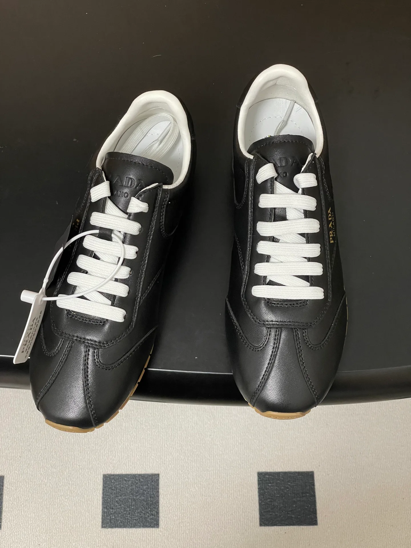 Кроссовки Женские Prada 11160246