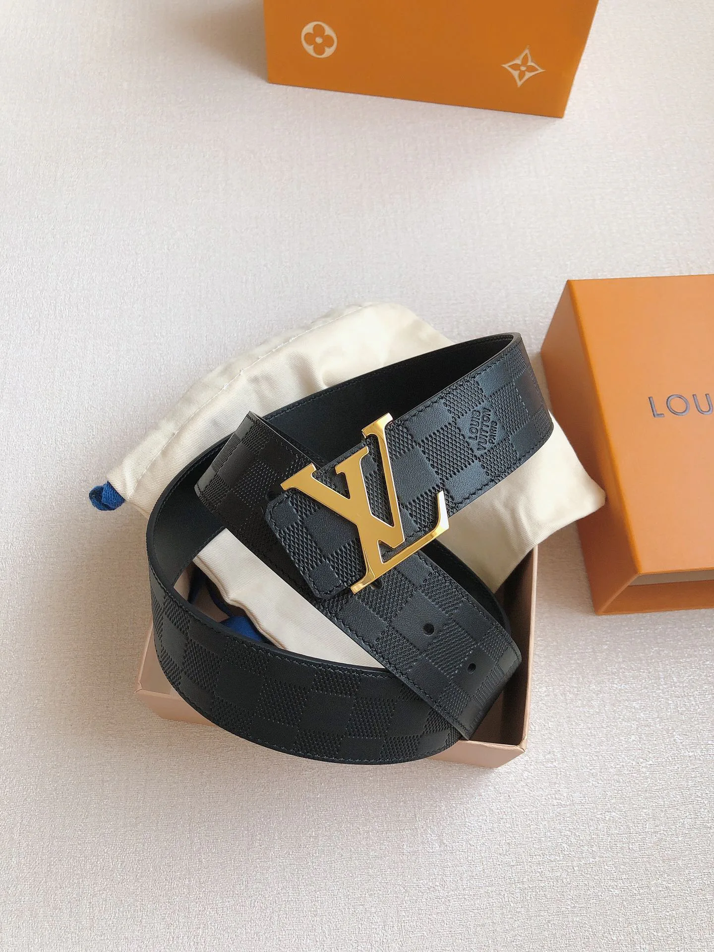 Ремни Louis Vuitton 270496