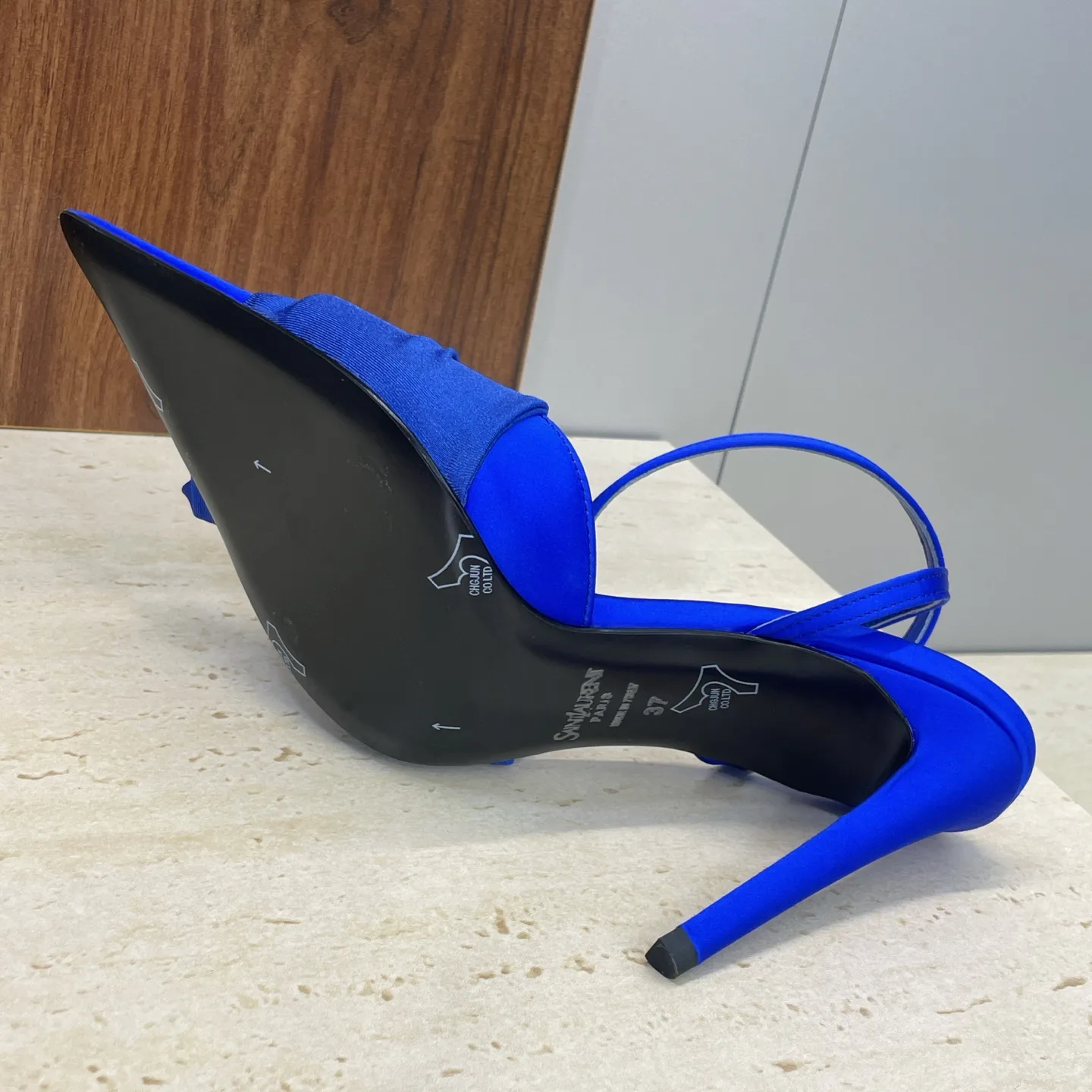 Босоножки Женские Saint Laurent 3009073