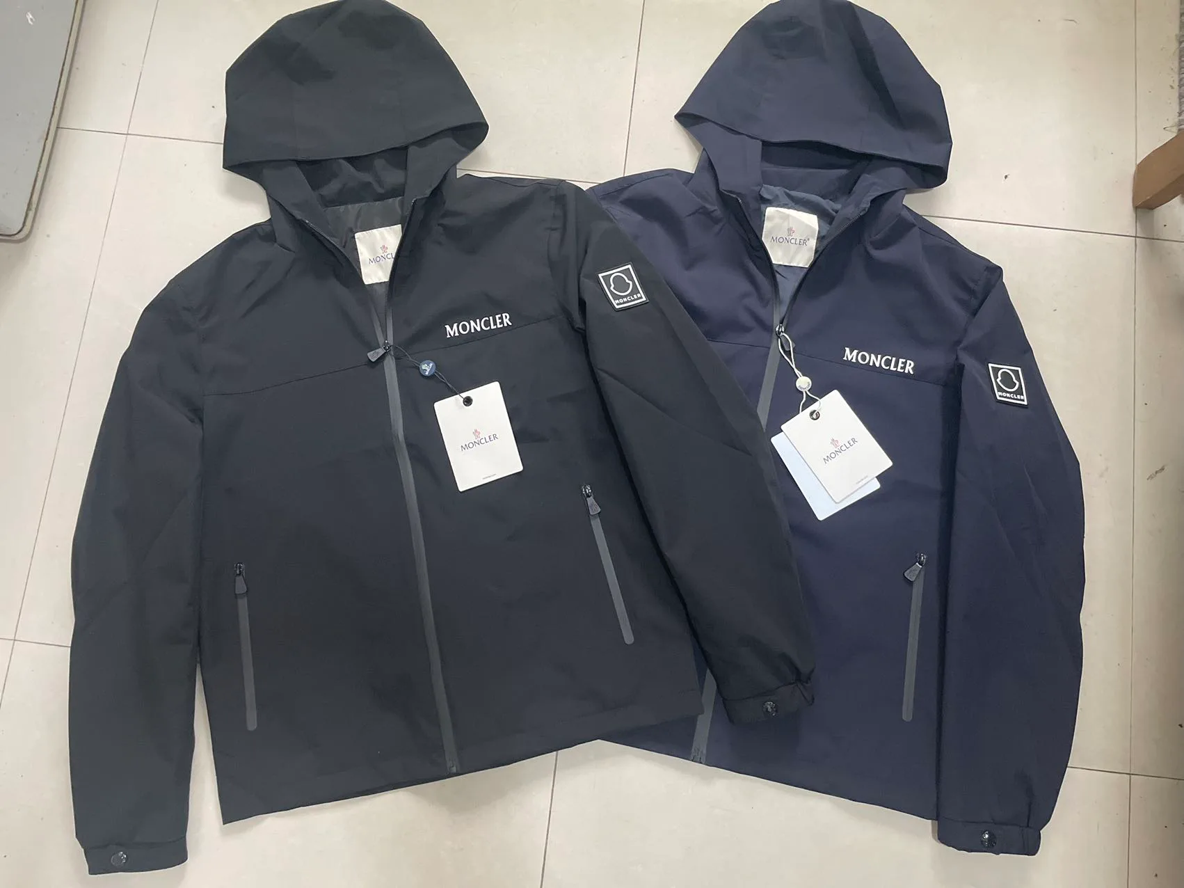 Куртки И Пуховики Женские Moncler 9883148