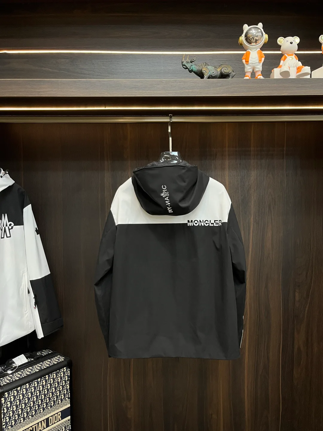 Куртки И Пуховики Мужские Moncler 5058189
