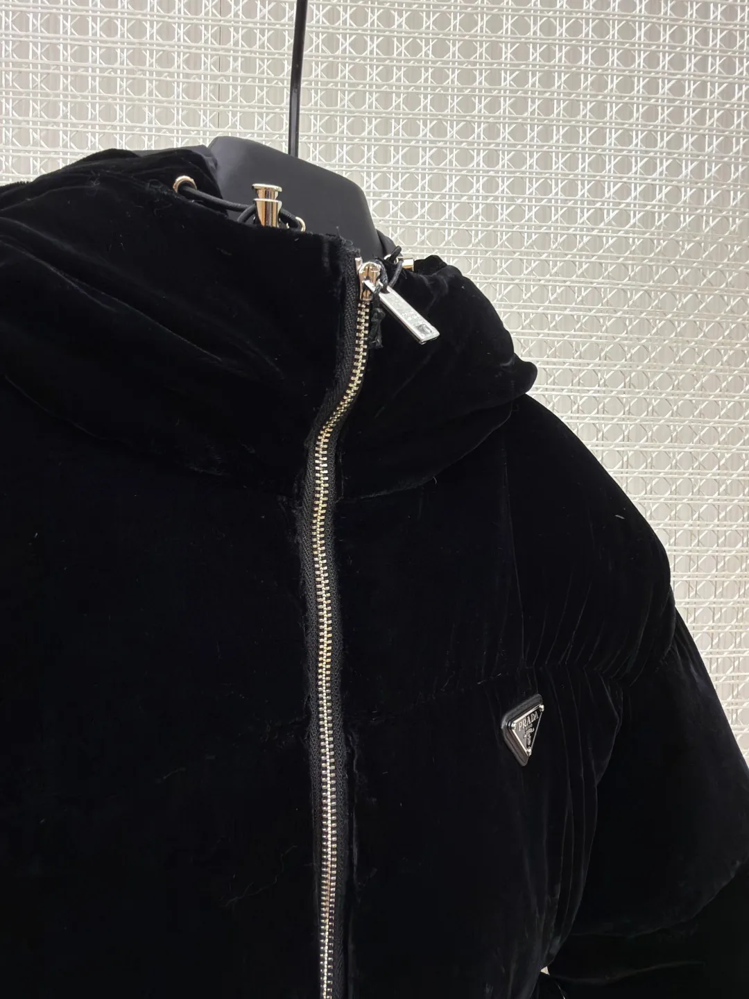 Куртки И Пуховики Женские Prada 18612866