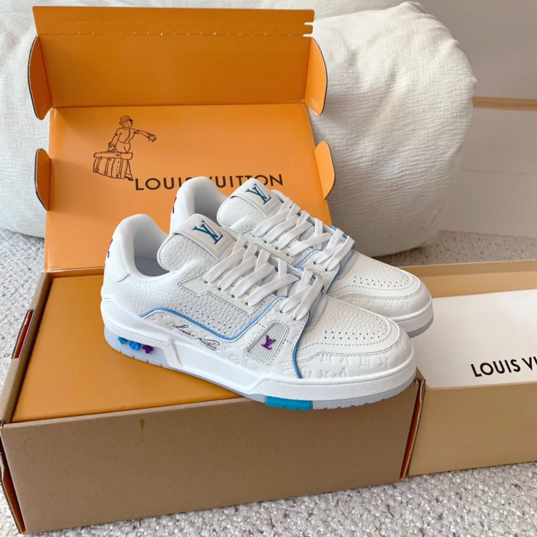 Кроссовки Женские Louis Vuitton 10290652