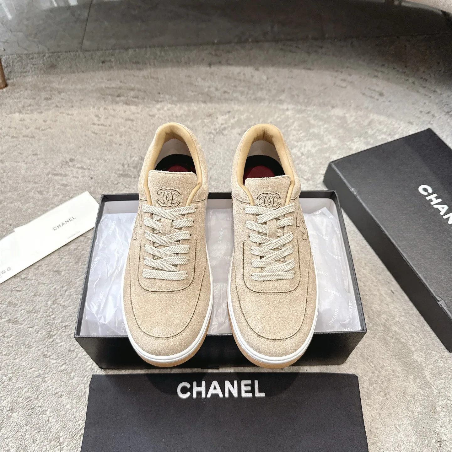 Кроссовки Женские Chanel 17933404