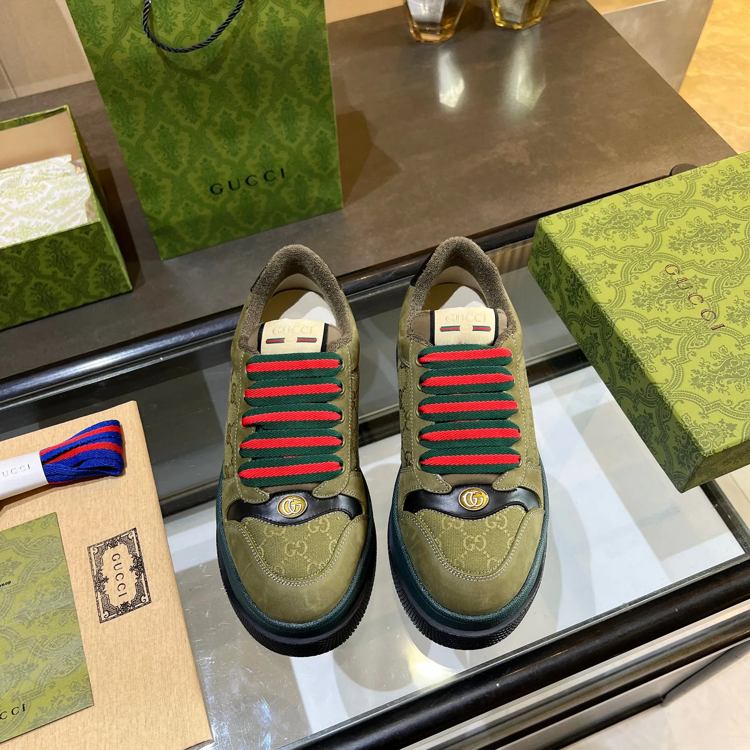 Кроссовки Женские Gucci 907440