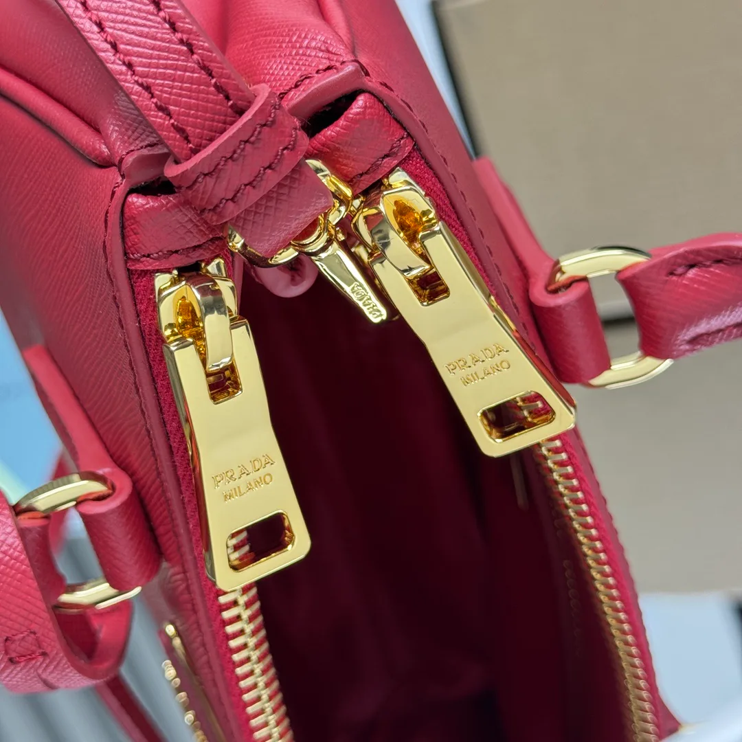 Сумки На Ремне Женские Prada 549676
