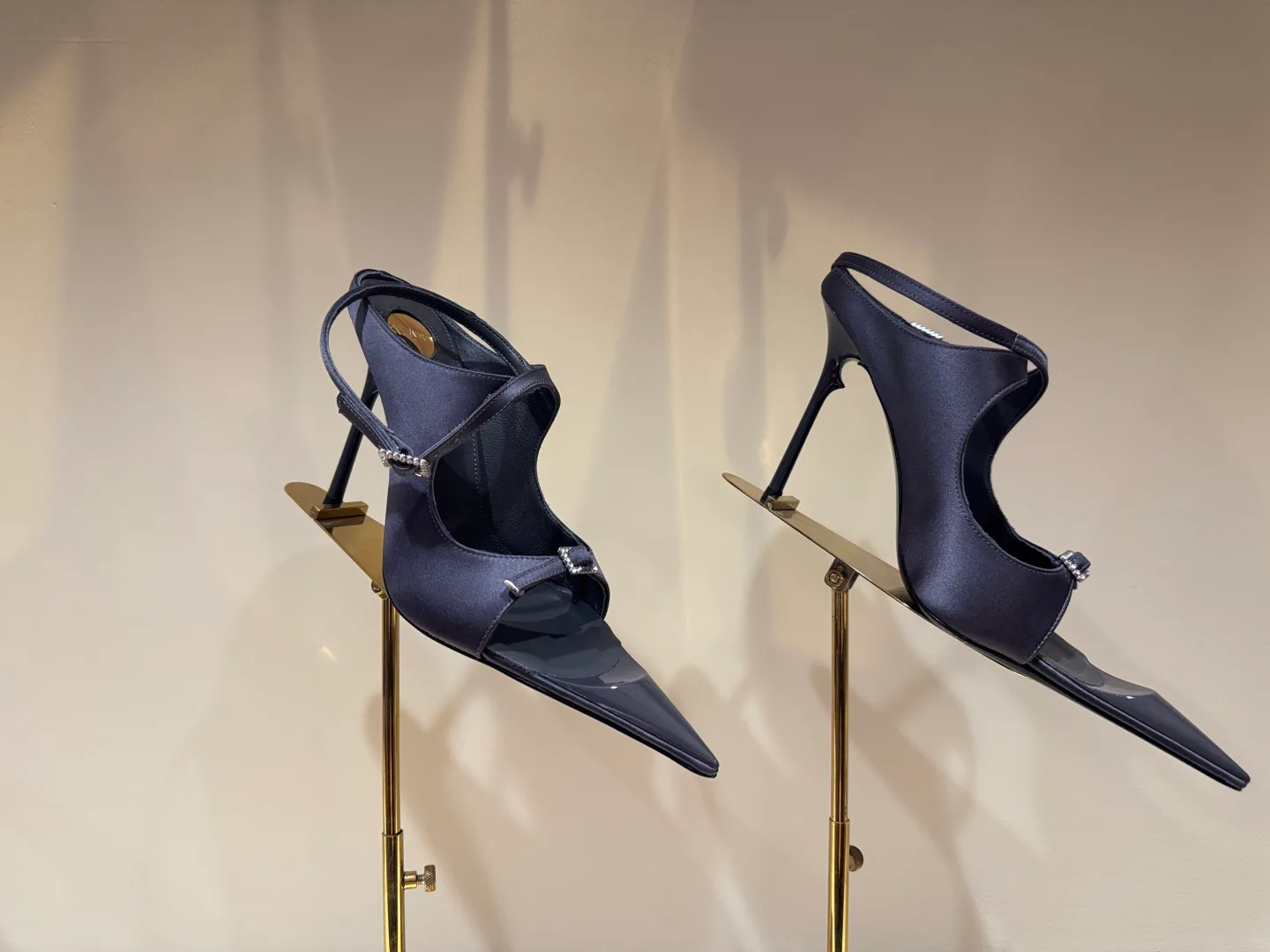 Босоножки Женские Saint Laurent 5737620