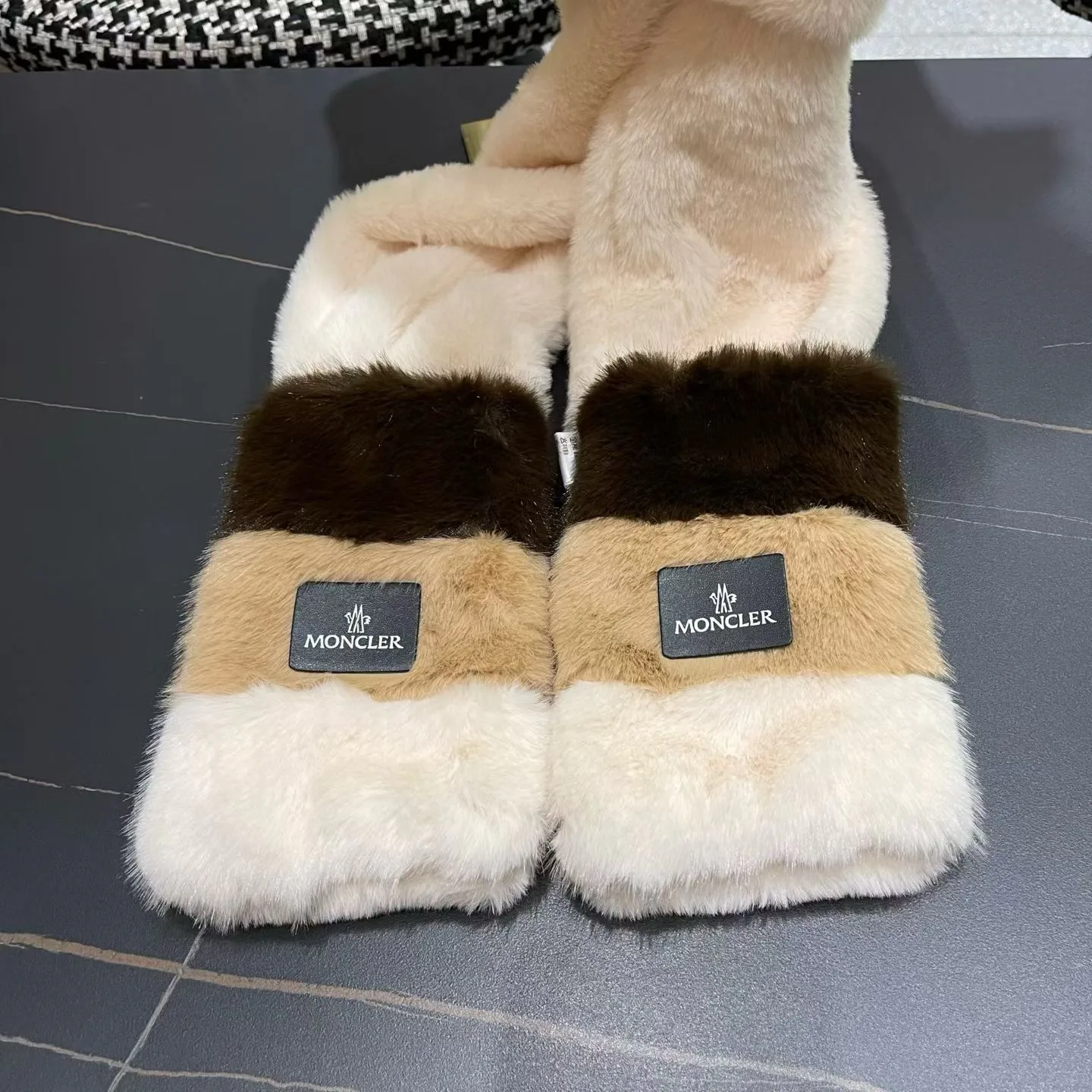 Головные Уборы Moncler 5462093