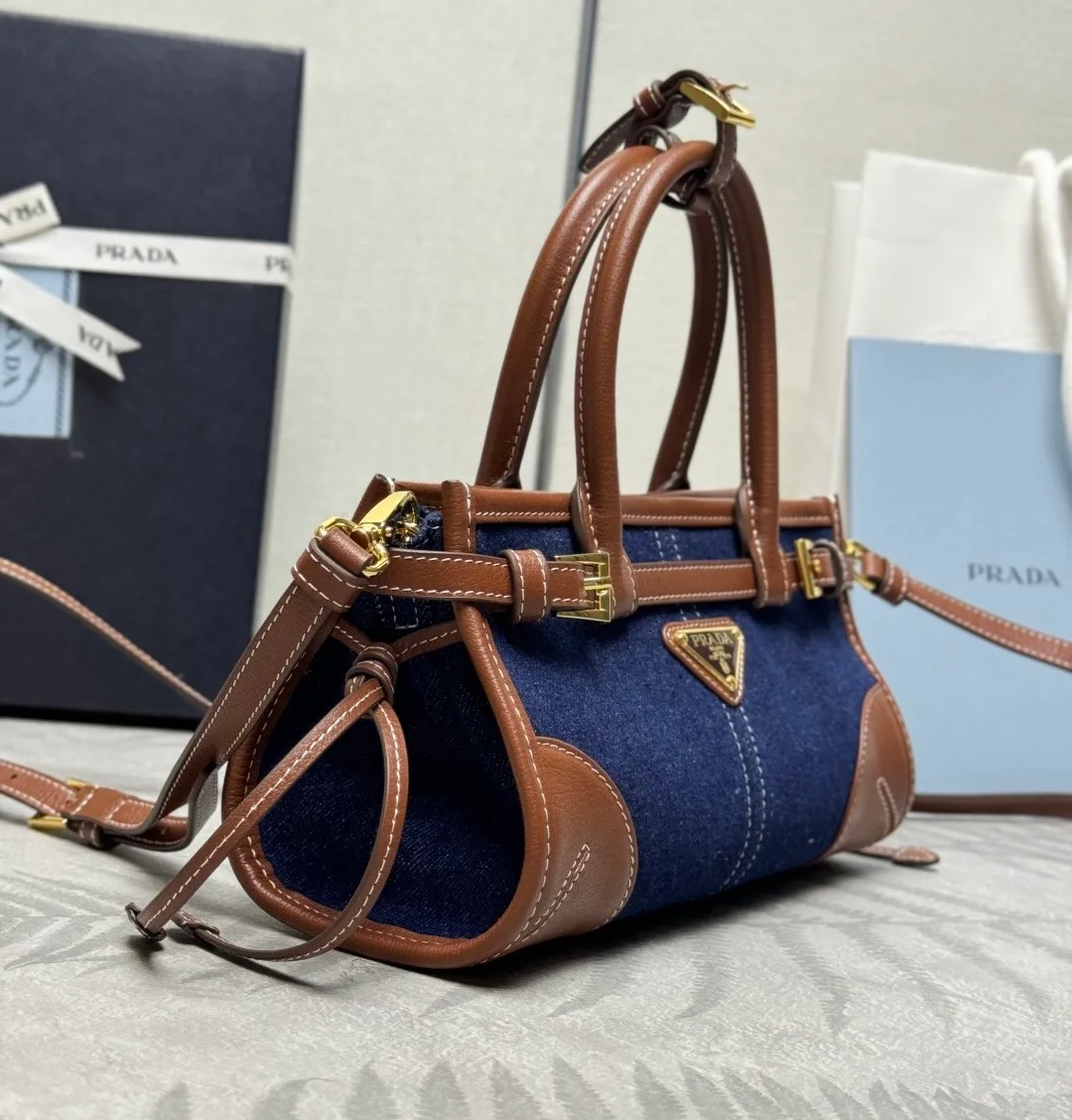 Сумки На Ремне Женские Prada 11682111