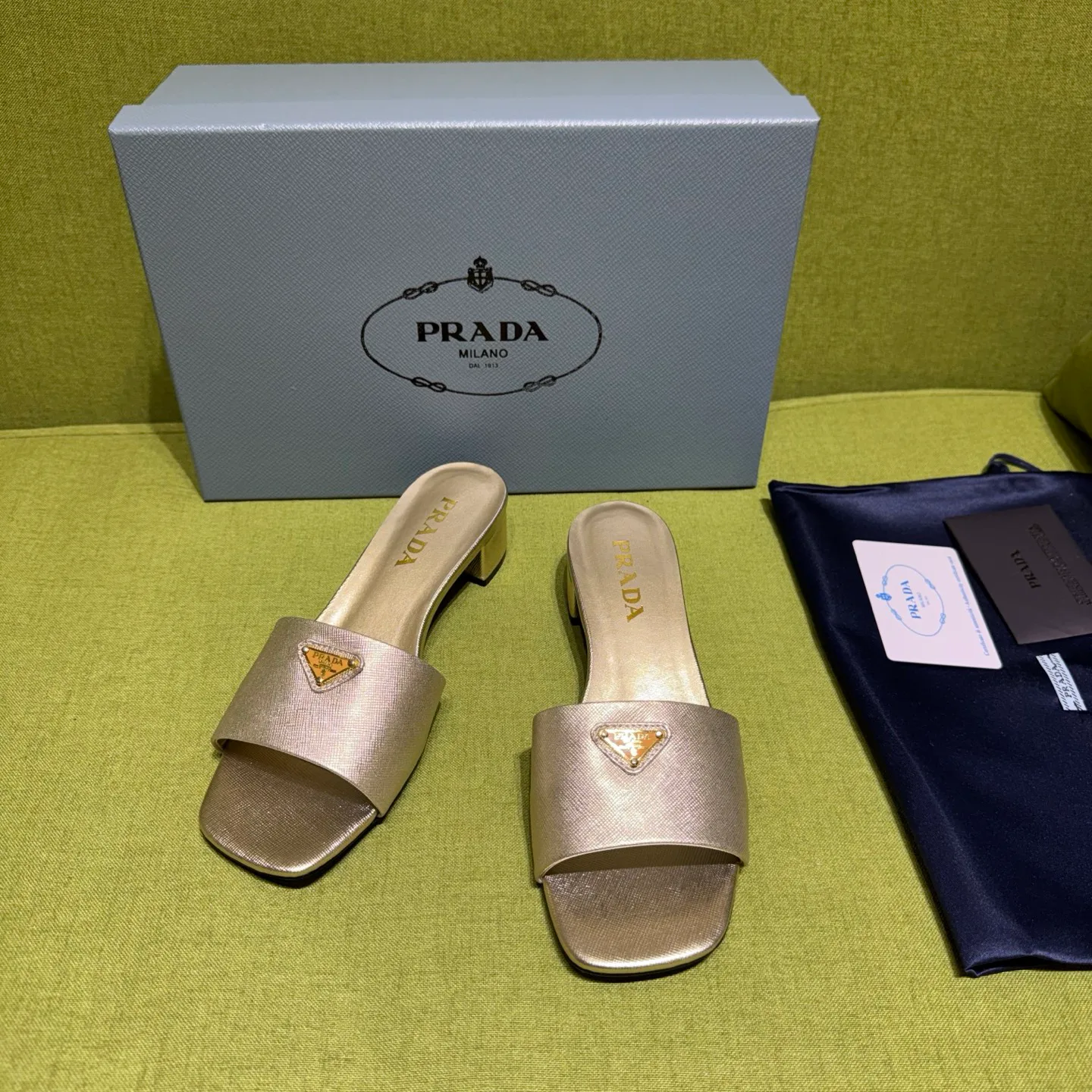 Сандалии Женские Prada 11769638