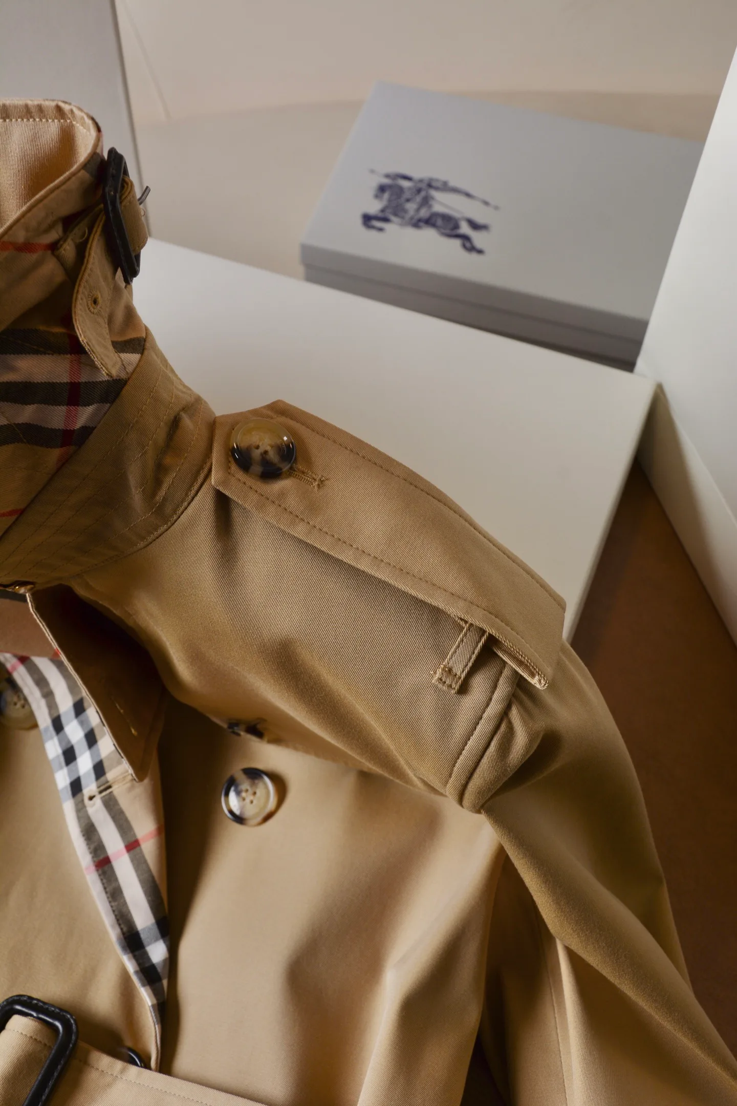 Тренчи Женские Burberry 18512845