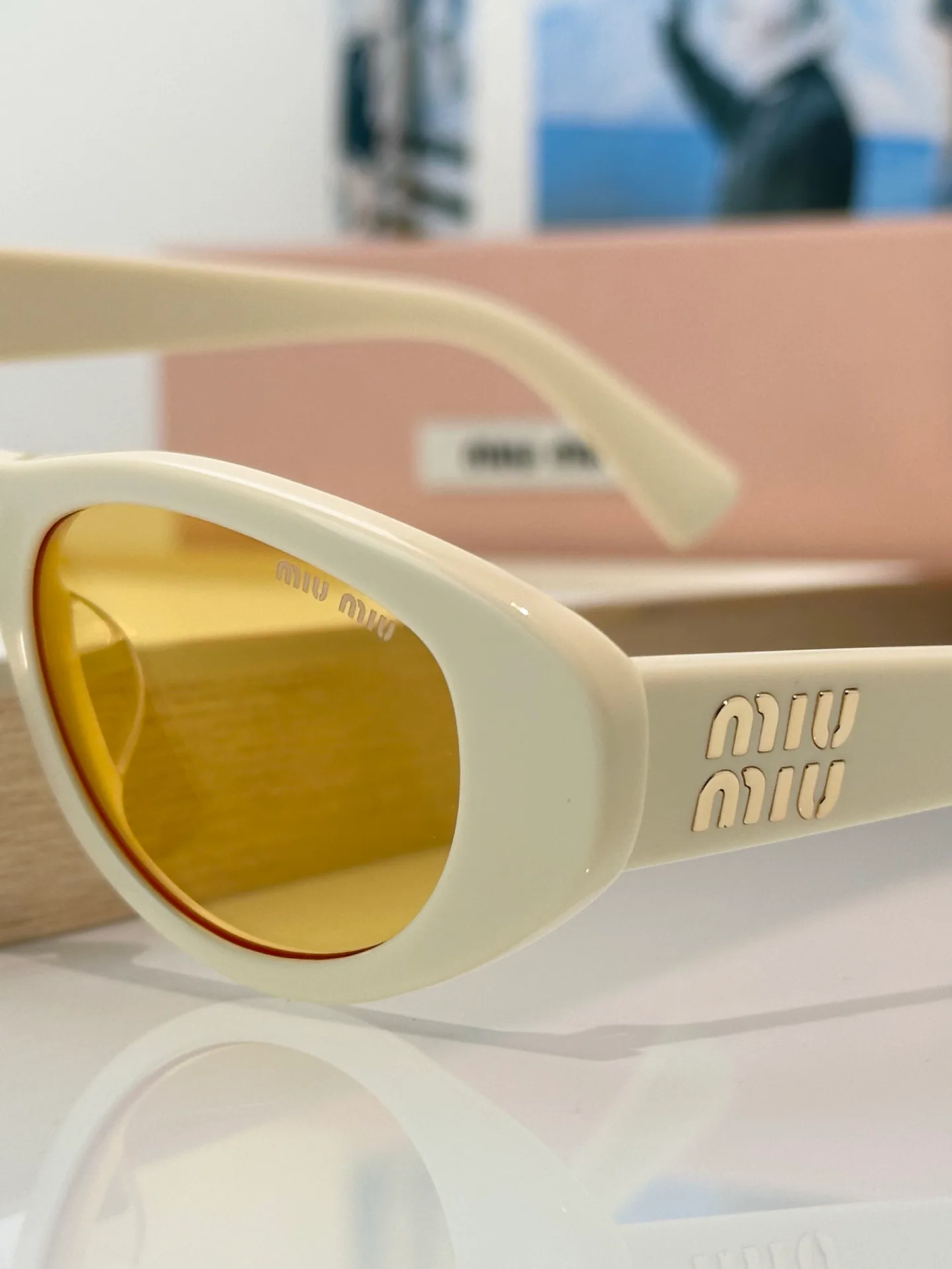Очки Miu Miu 17565428