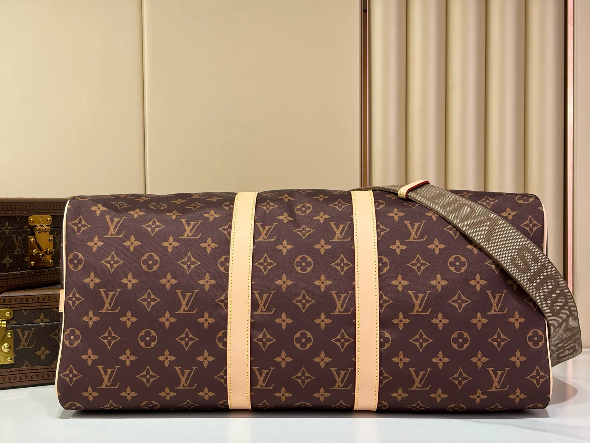 Дорожные Сумки Женские Louis Vuitton 18240343