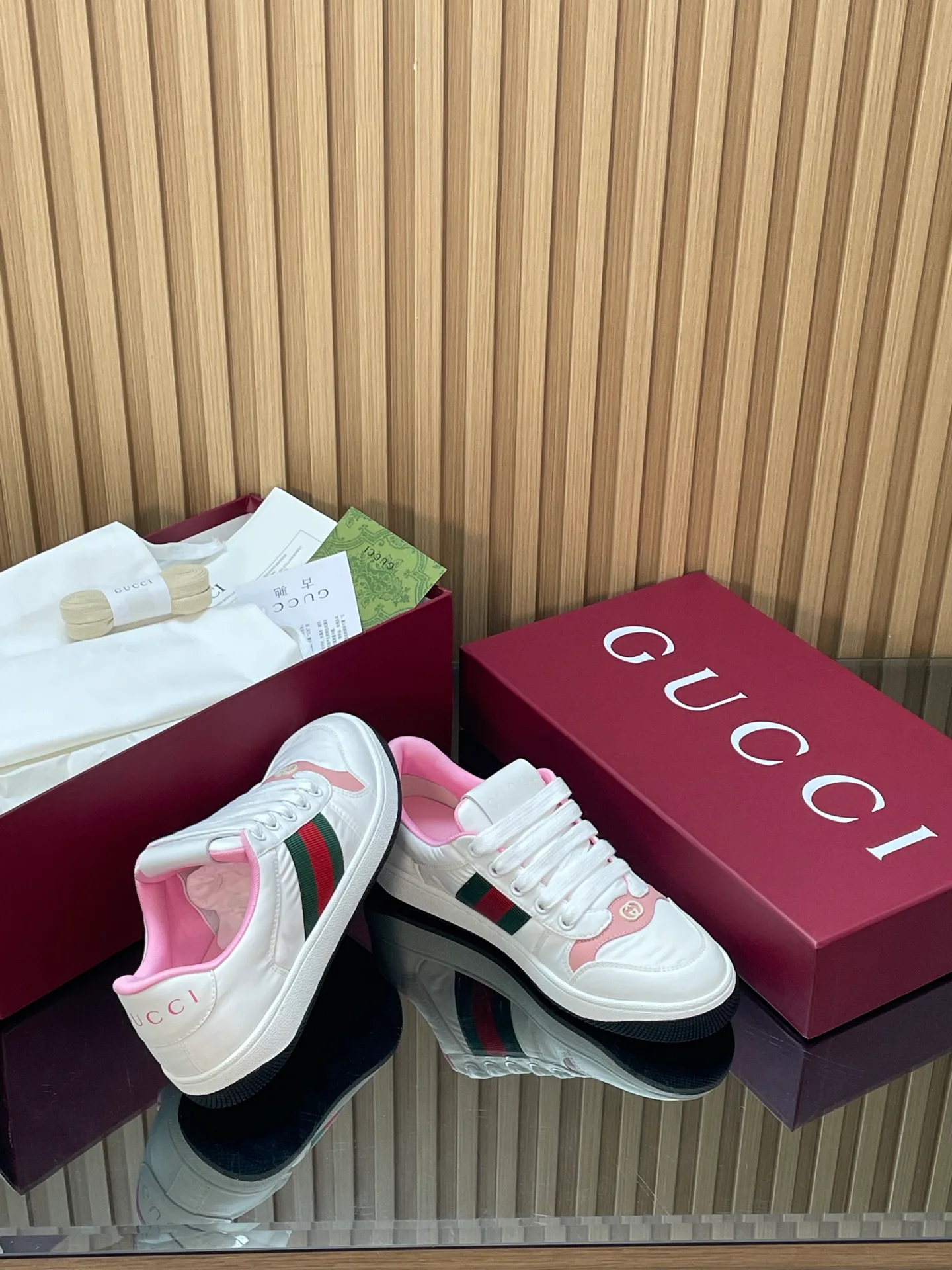 Кроссовки Женские Gucci 18700140